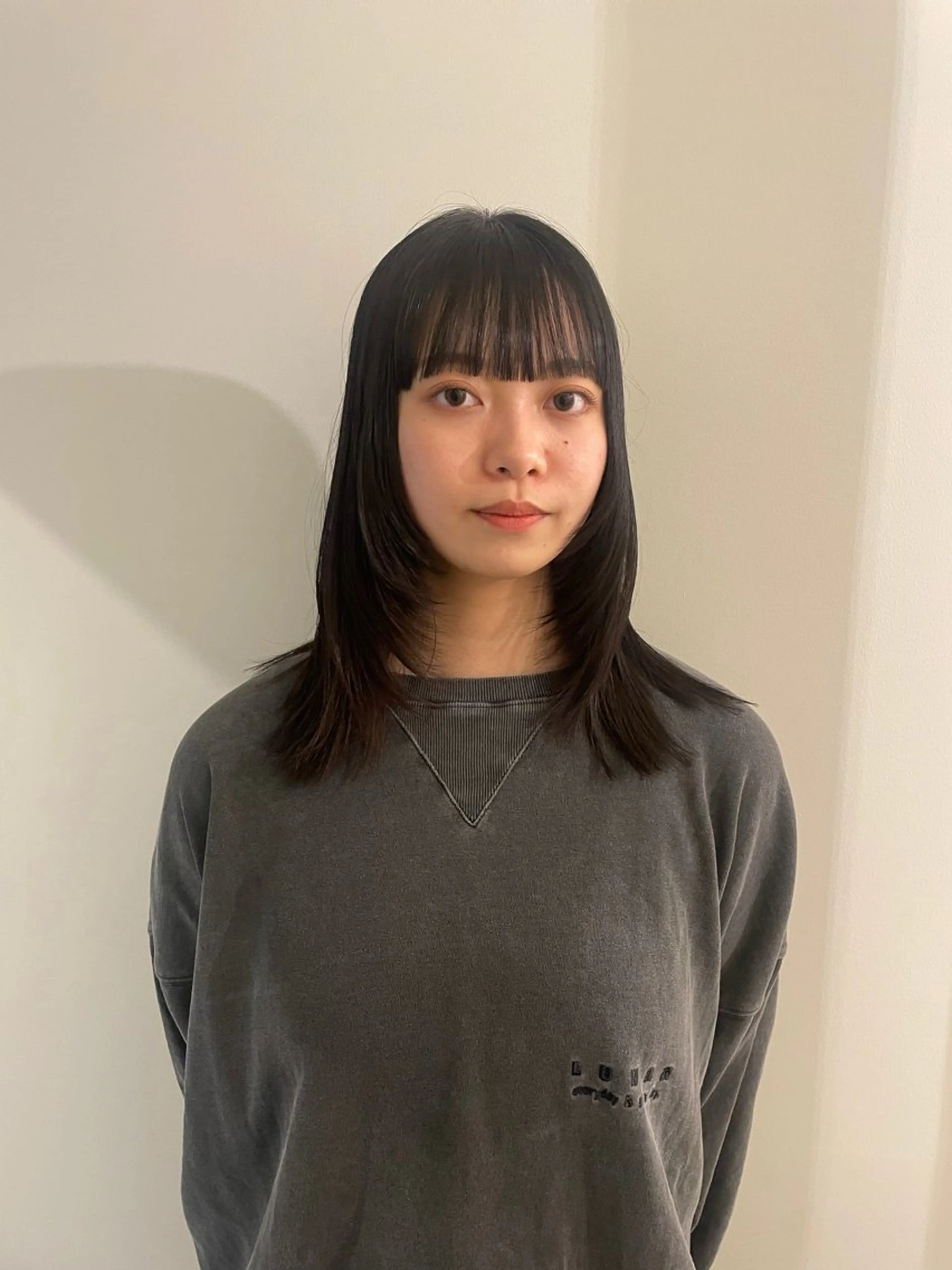 セミロング カラー デザインカット レイヤーカット カット ヘアカラー トリートメント 渋谷 留菜のヘアスタイル