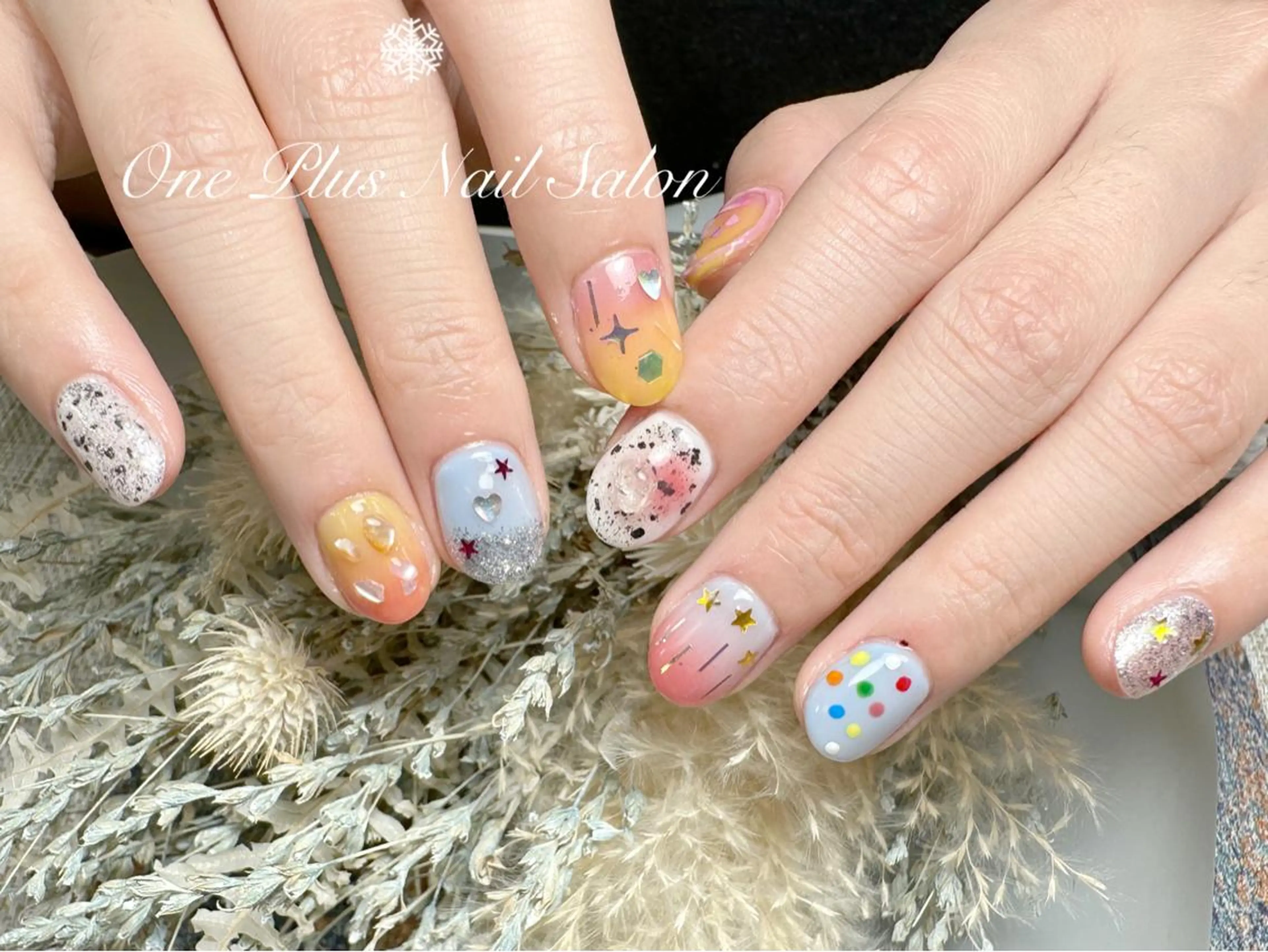 ショート ネイル One Plus Nail Salonのネイルデザイン