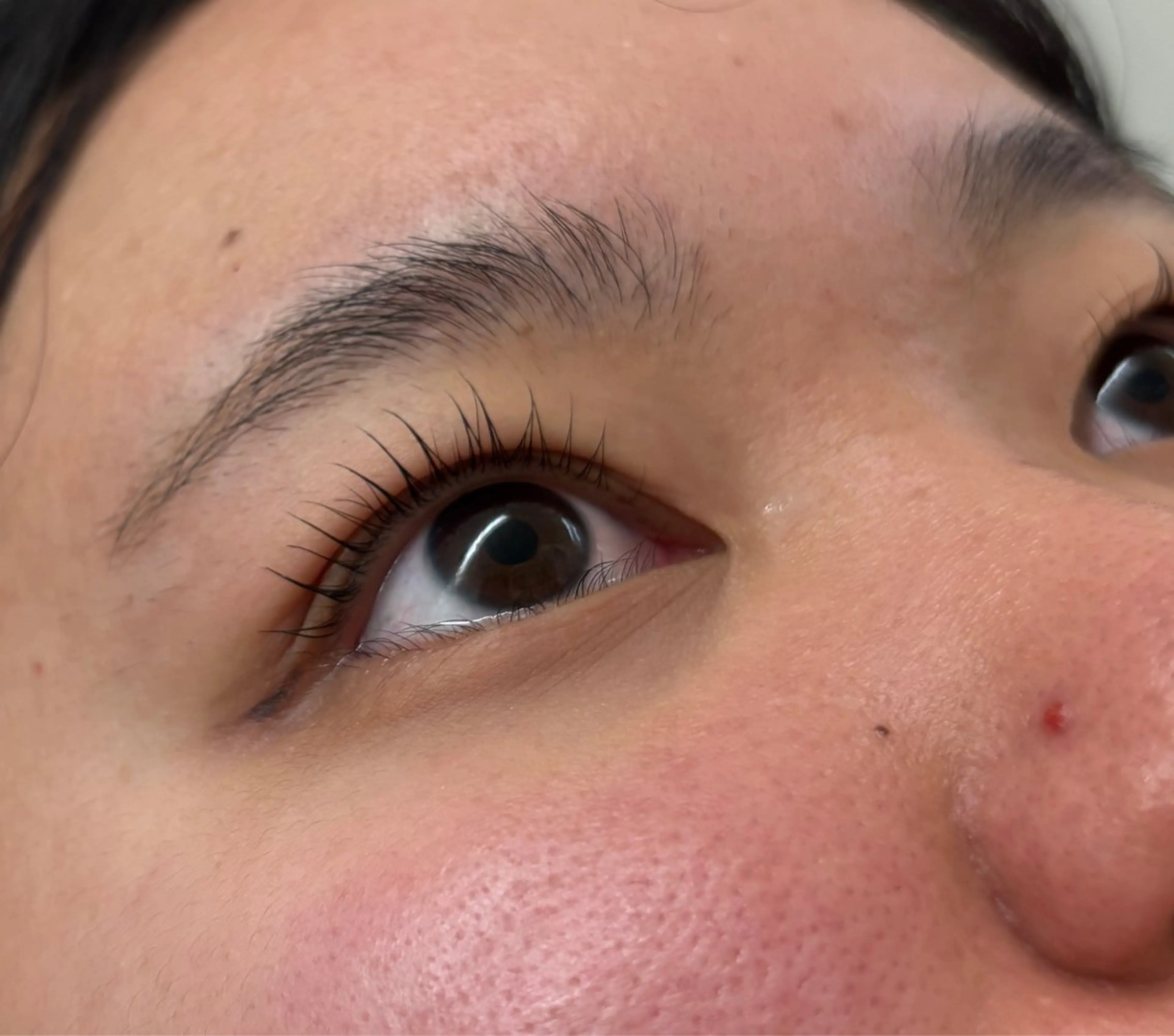 マツエク・マツパ eye lash  Lucia 難波所属・ひらおか ういの眉毛・アイブロウイメージ