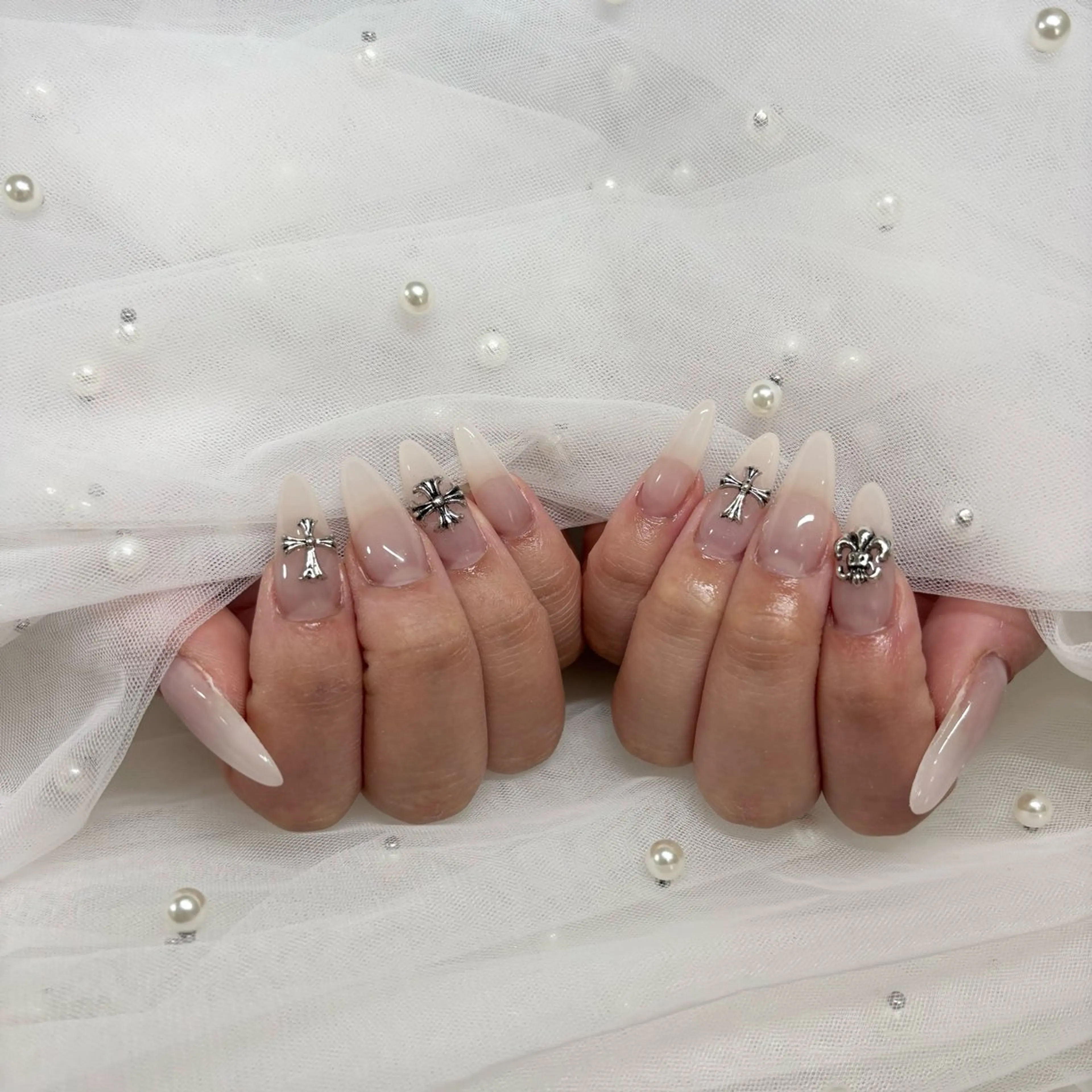 ネイル ハンドネイル ୨୧ mio୨୧のネイルデザイン