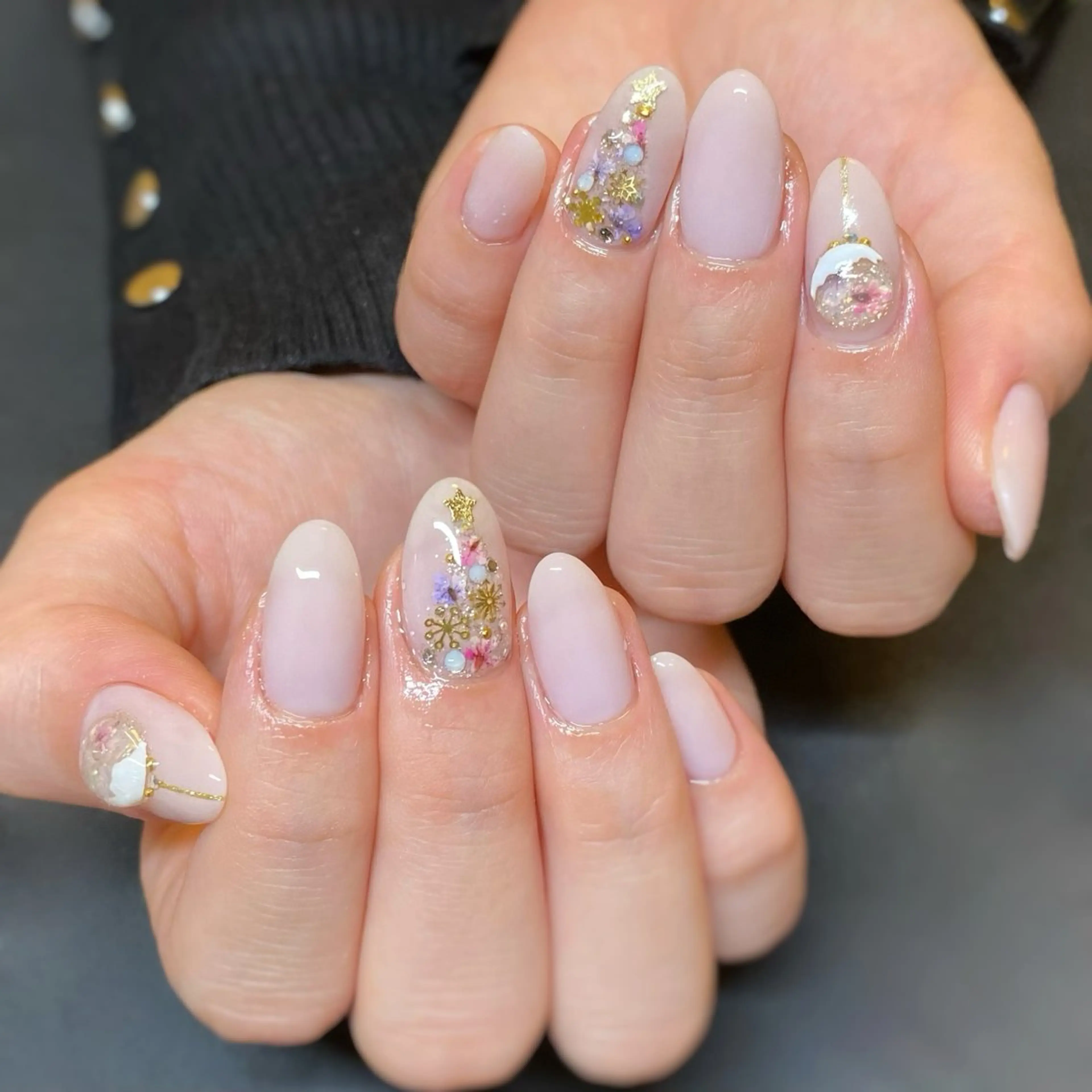 ネイル クリアネイル ジェルネイル ぷっくりネイル 冬ネイル クリスマス nail*157 .のネイルデザイン