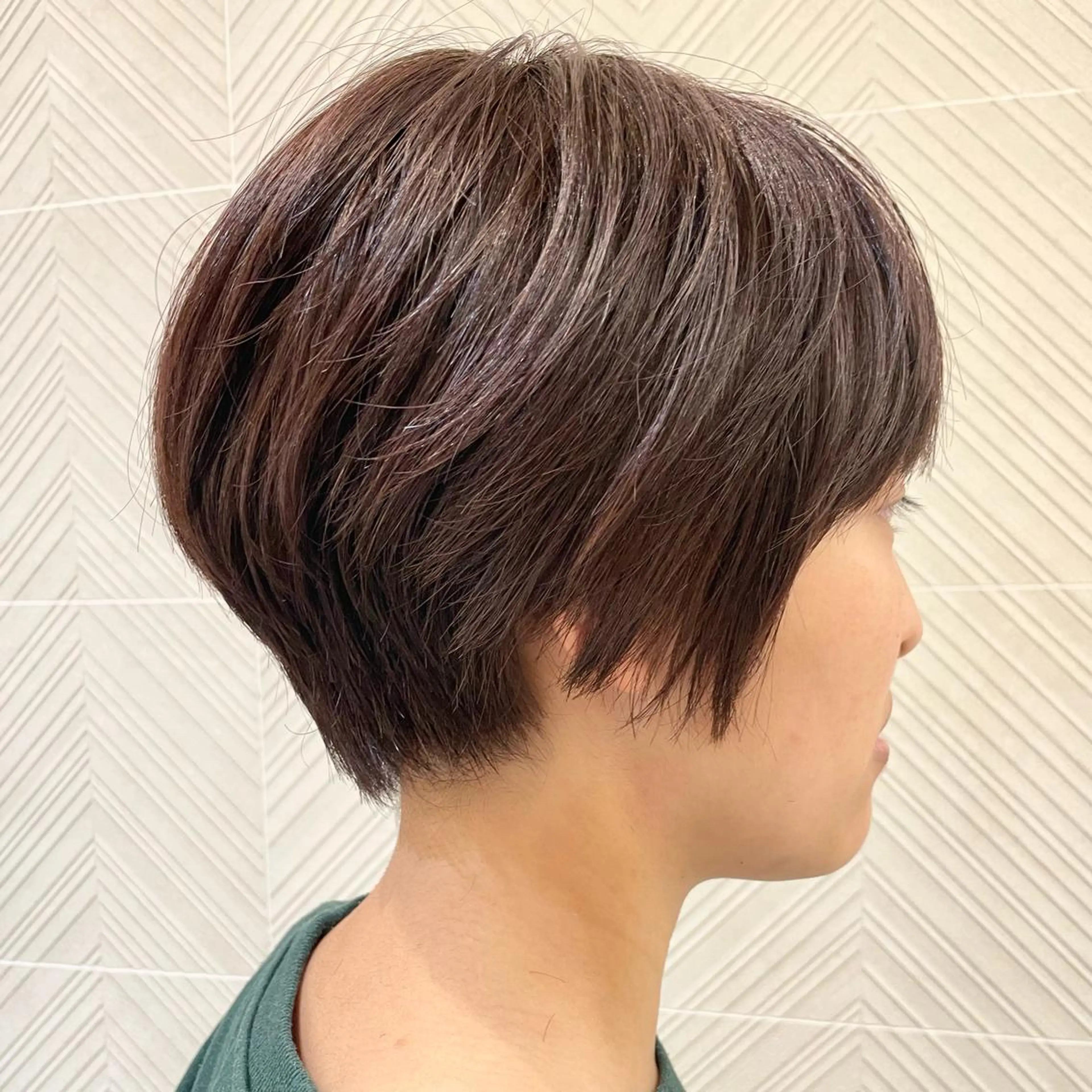 ショート カラー ショートヘア GO TODAY シェアサロン 原宿Verno店所属・ブリーチ/髪質改善/ ボブ特化/よしきのヘアスタイル