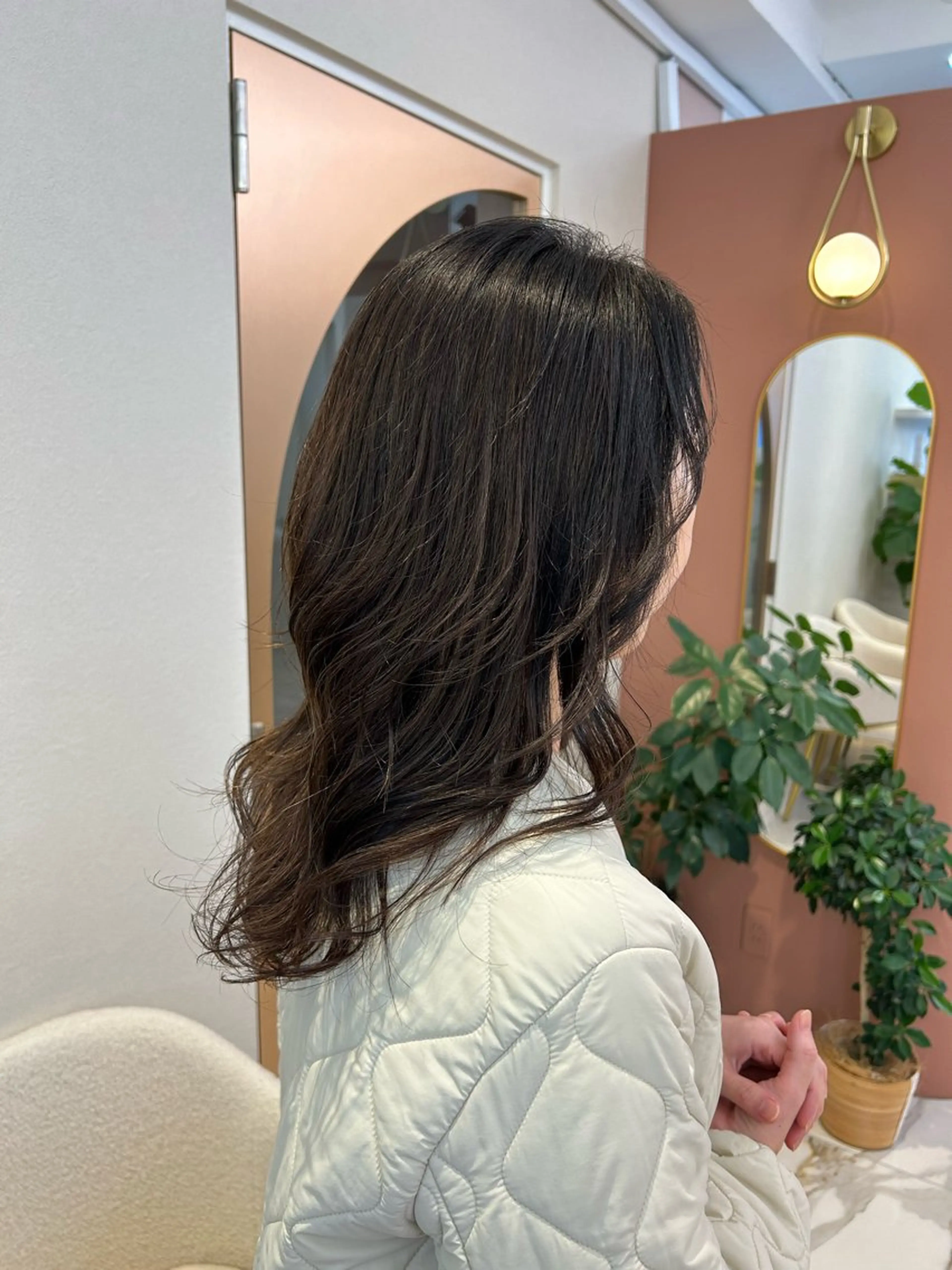 ミディアム カラー カット ヘアカラー トリートメント 佐合 梨花 / ｅａｕ〈オー〉のヘアスタイル