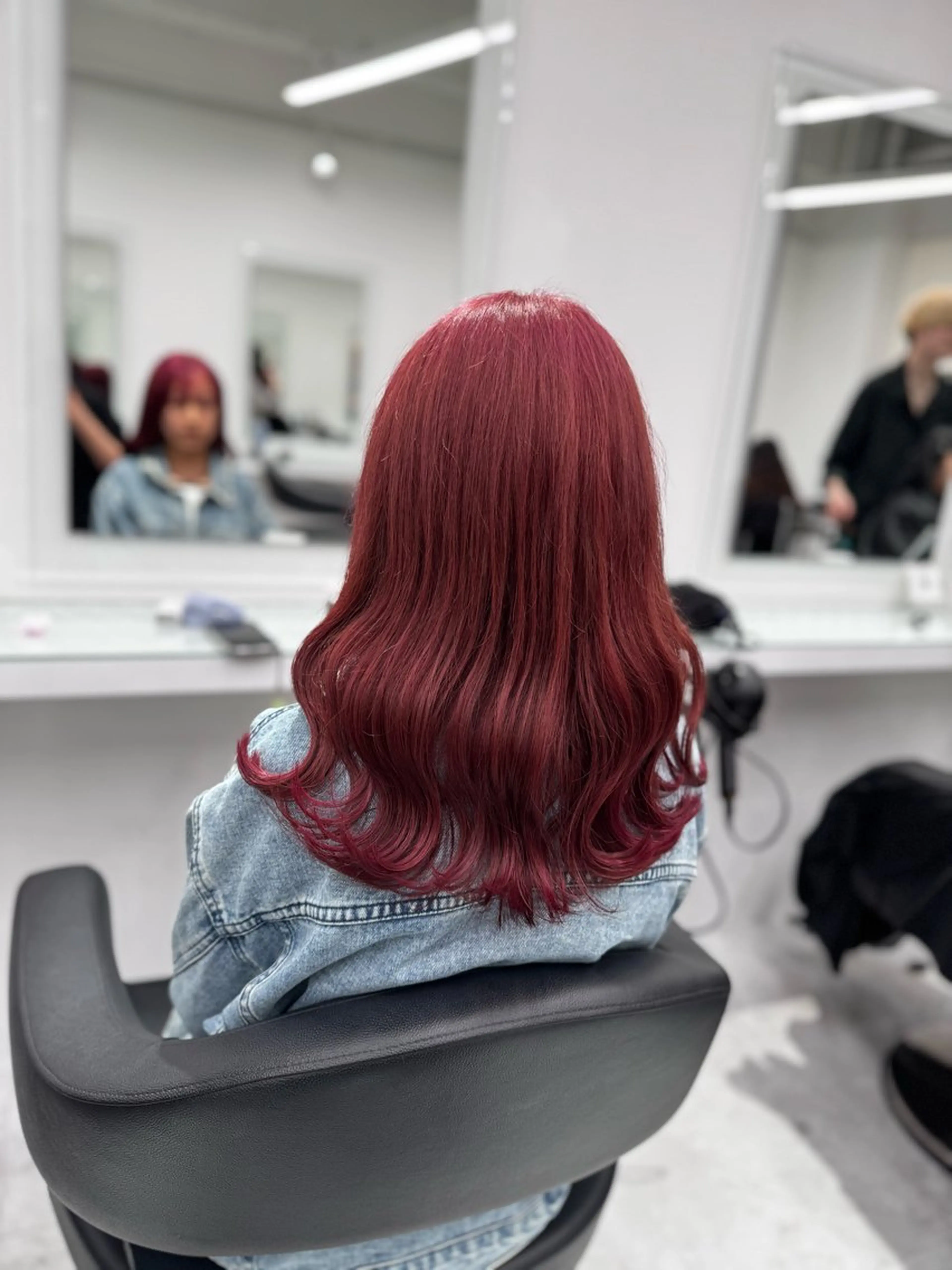 ロング カラー ヘアアレンジ ヘアカラー トリートメント ヘッドスパ ヘアセット 透け上品ハイトーン 職人ゆうと🤍のヘアスタイル