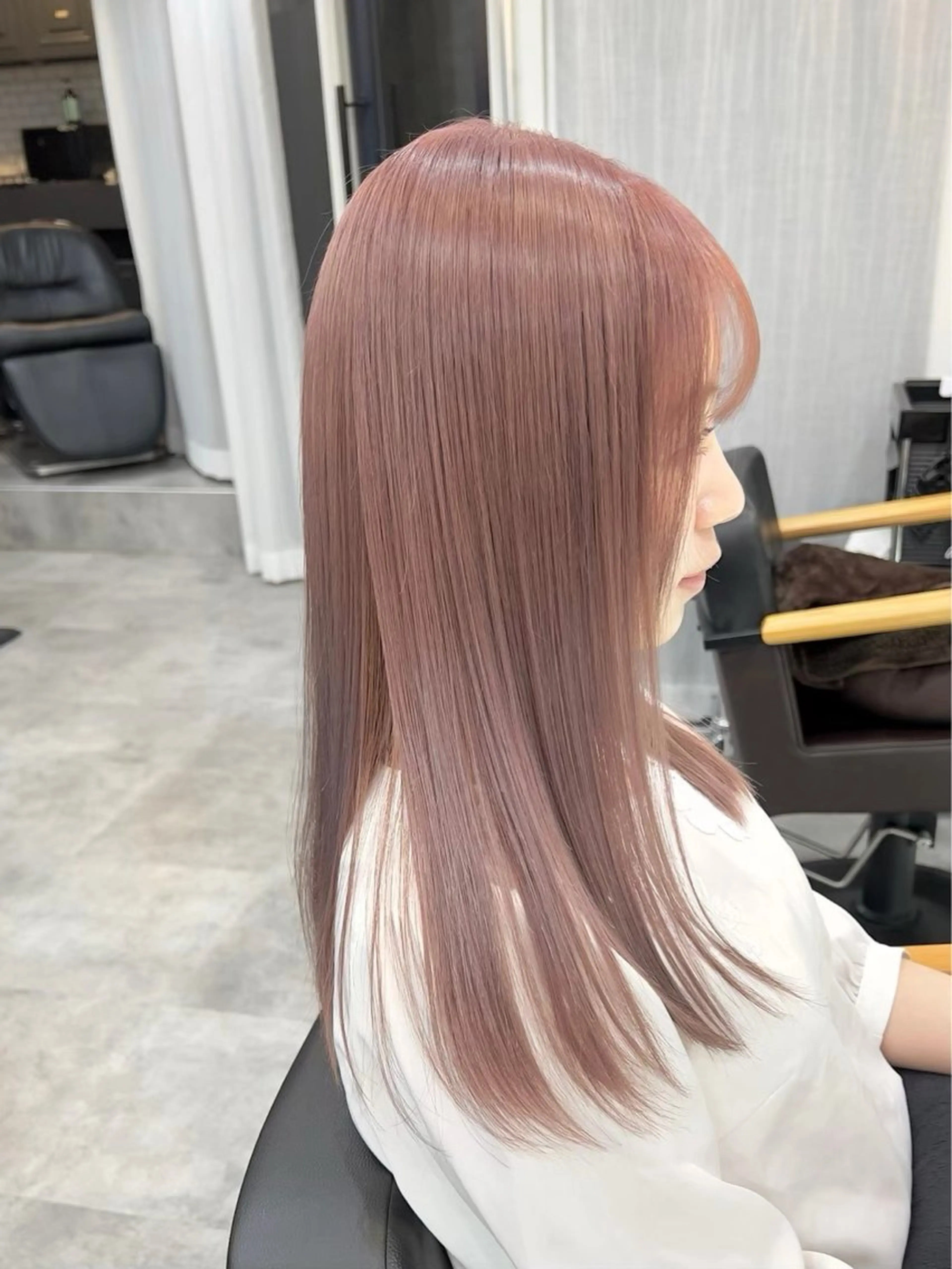 ロング カラー ベージュカラー ピンクカラー ピンクベージュ 透明感カラー/レイヤ ーhinata.のヘアスタイル