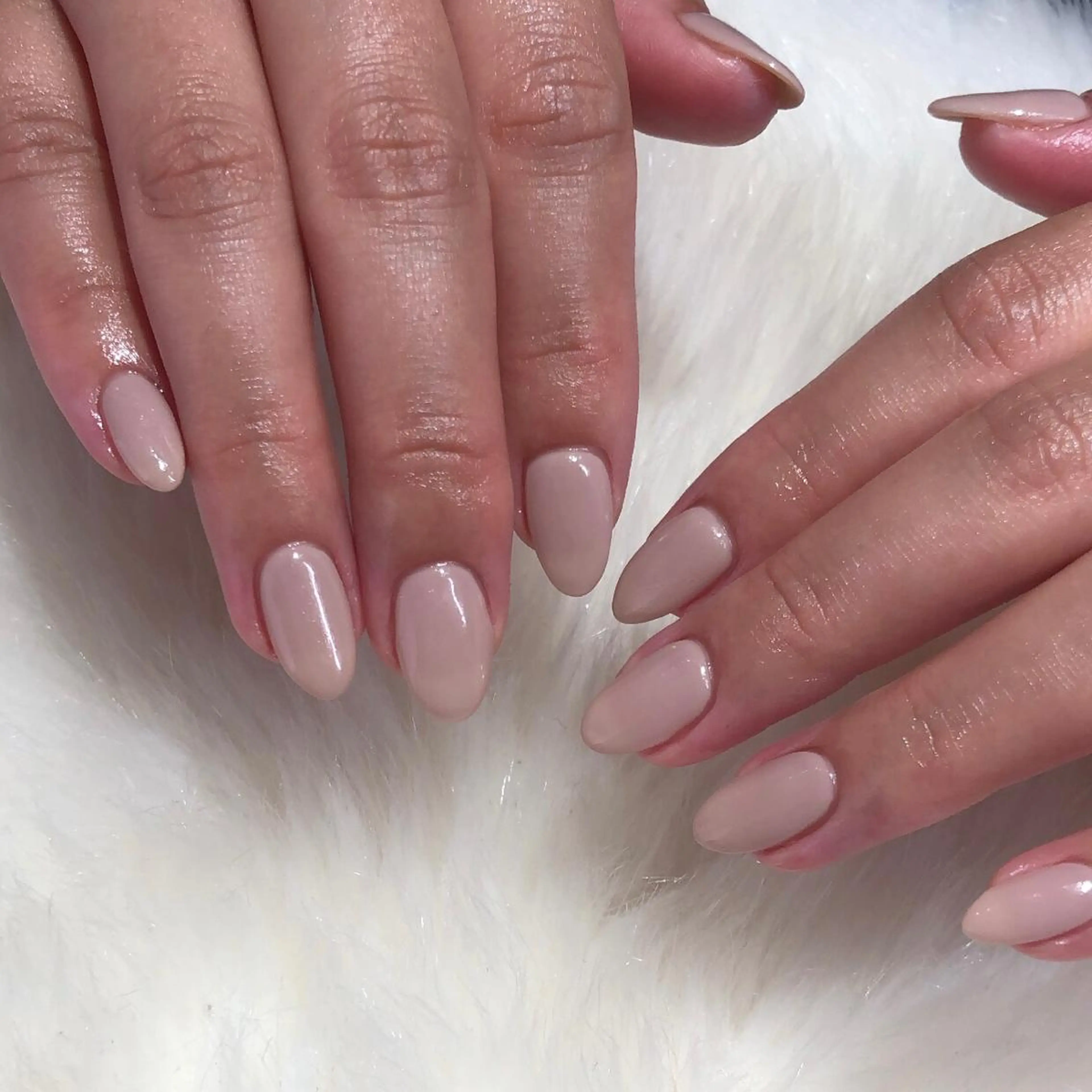 ネイル ハンドネイル フットネイル ハンドケア Nes.Nail所属・Miyagi Asamiのネイルデザイン