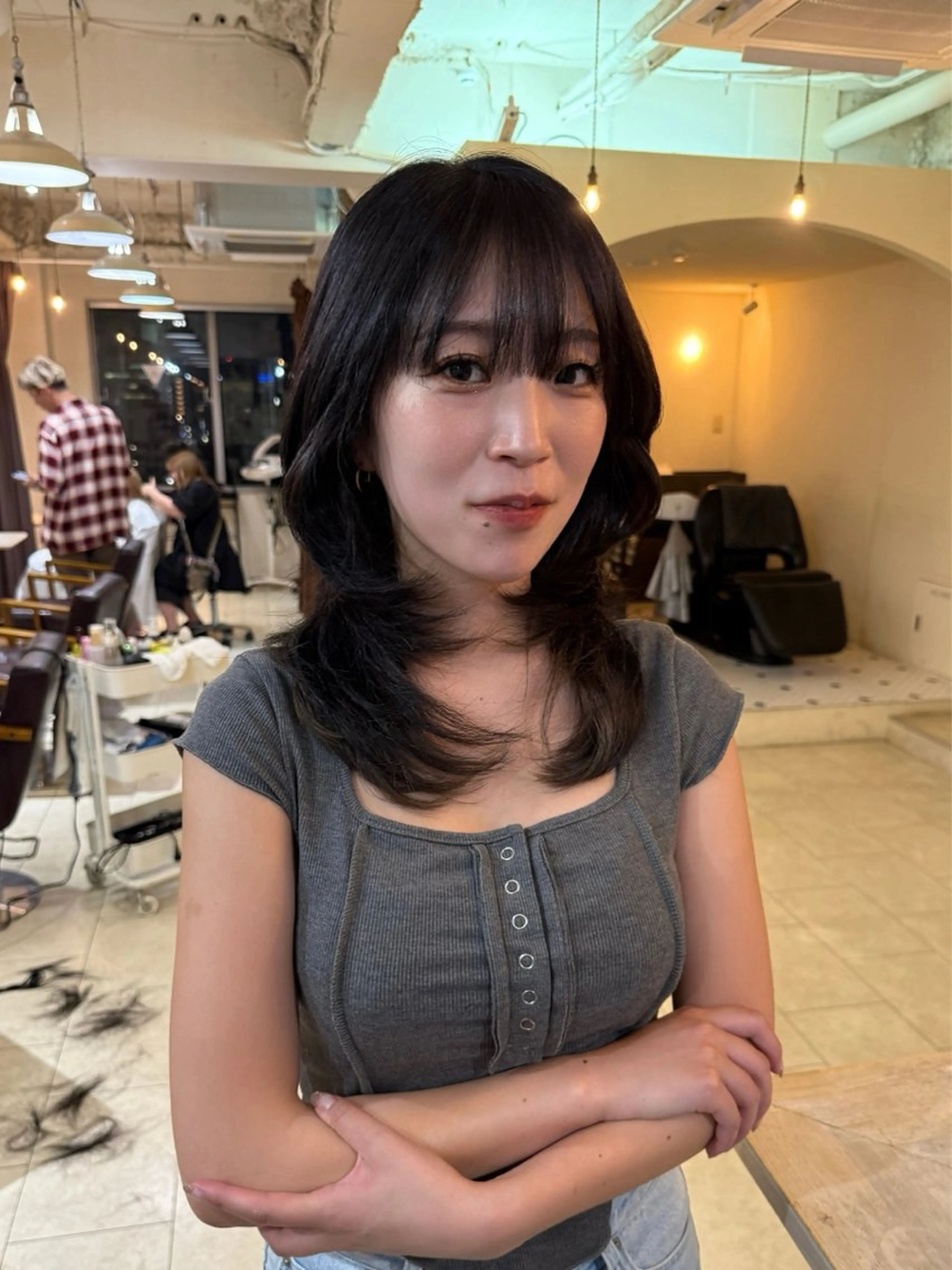 ロング Maho/海外 レイヤー/ハイトーンのヘアスタイル