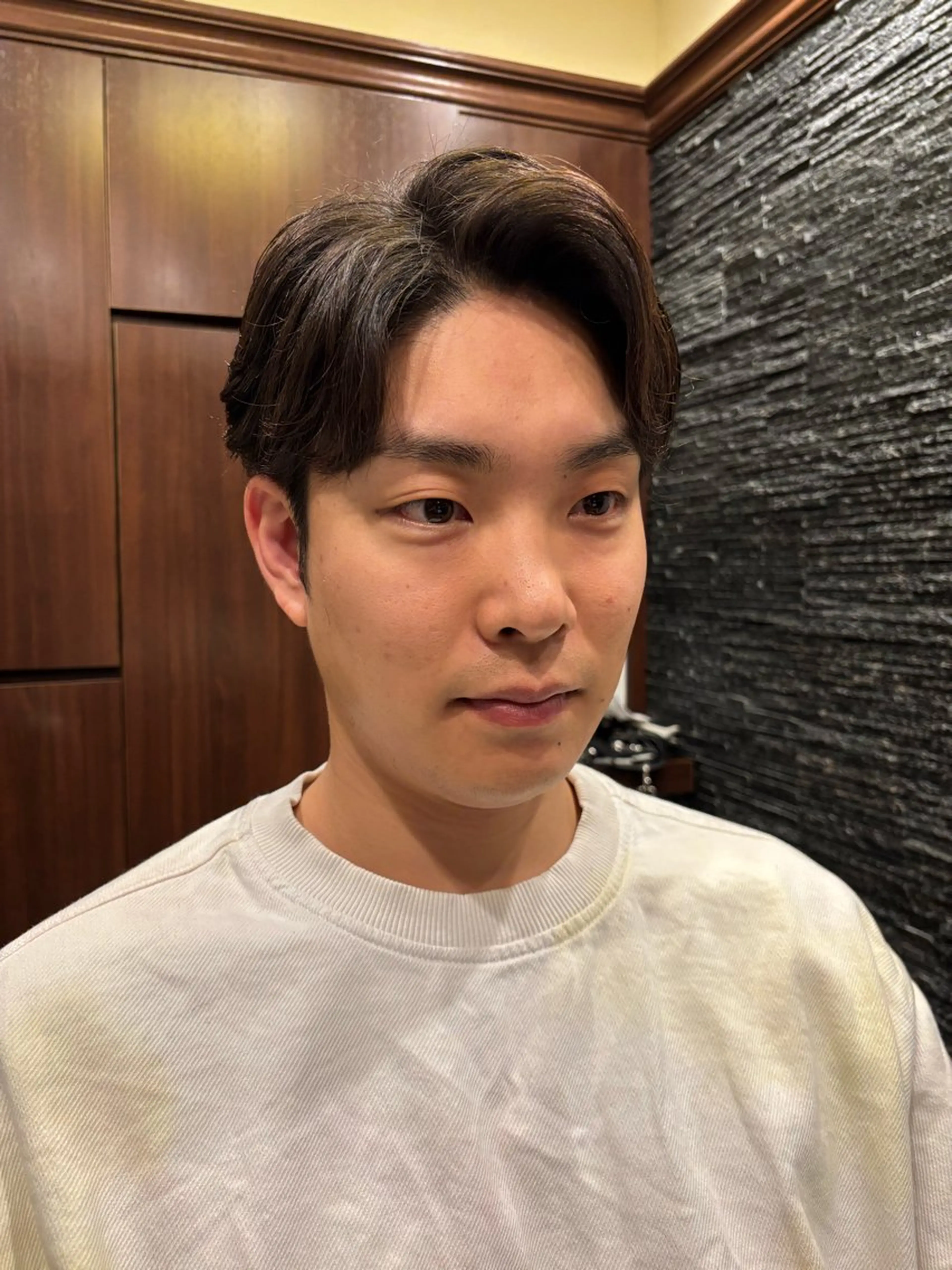 ミディアム 小松 美雄のヘアスタイル