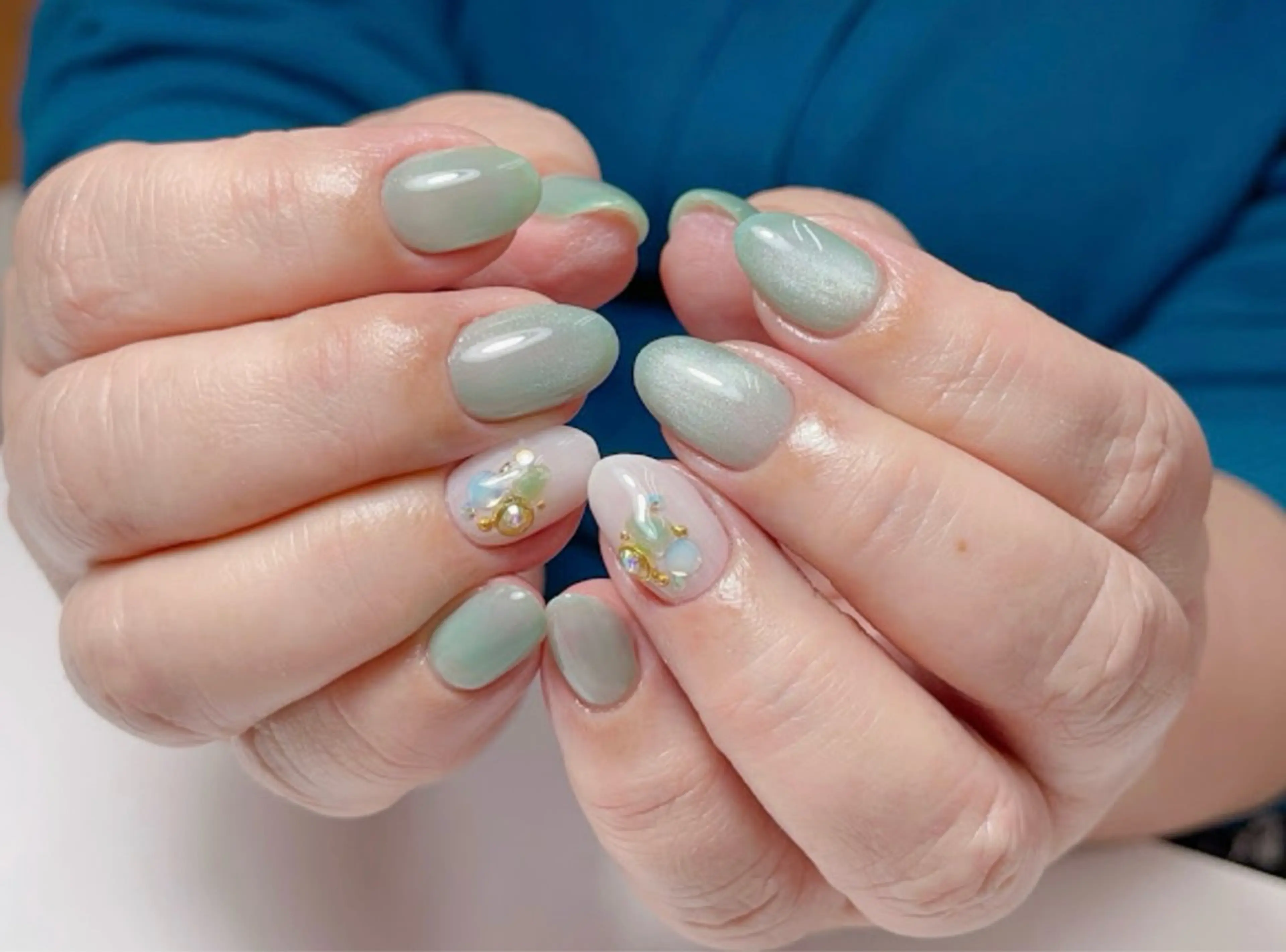 ネイル アートネイル キラキラネイル ストーンネイル ハンドネイル nail room anのネイルデザイン