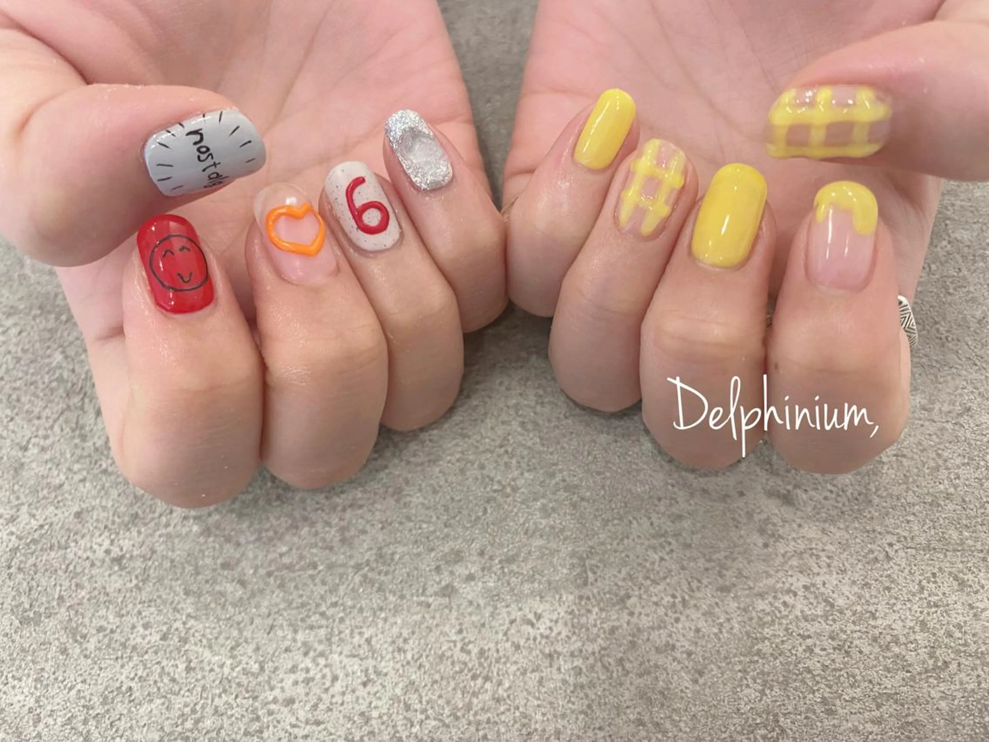 ネイル ハンドネイル 岡本 友恵のネイルデザイン