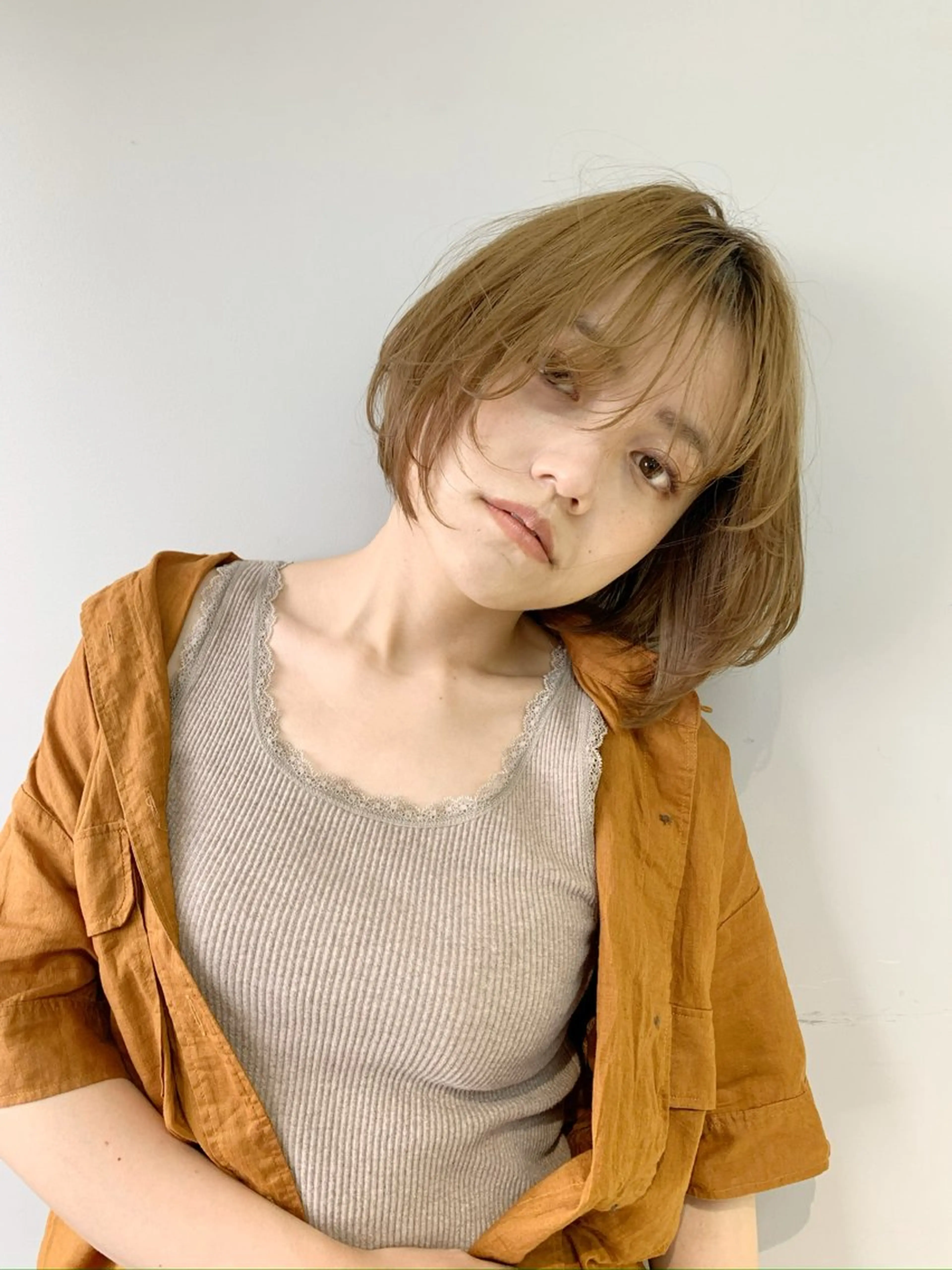 ショート カラー ボブレイヤー ベージュカラー ボブ レイヤーカット カット ヘアカラー トリートメント ロングウルフ🤍渋谷 🤍Mizukiのヘアスタイル