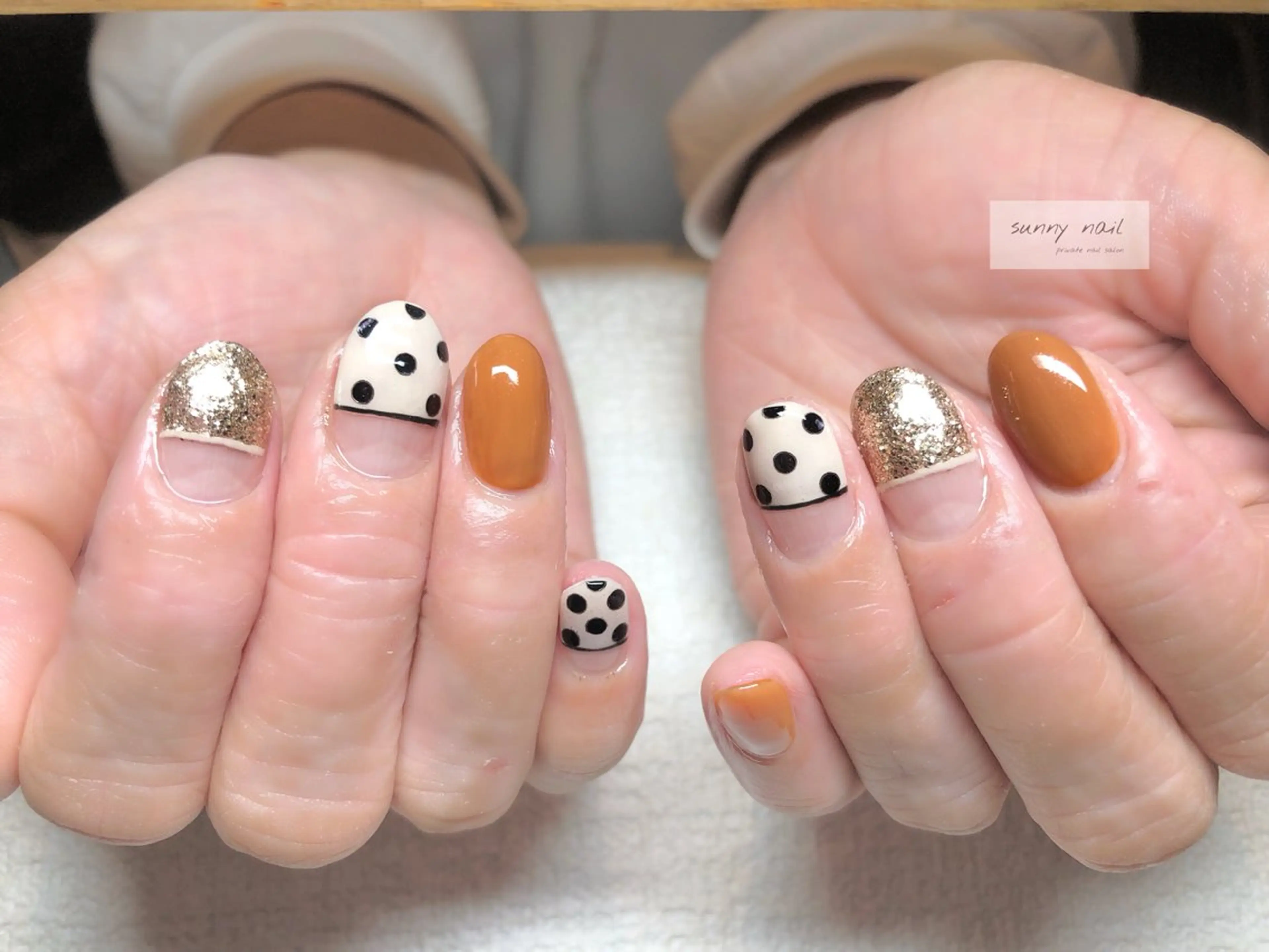 ネイル ドット オレンジ sunny nailのネイルデザイン