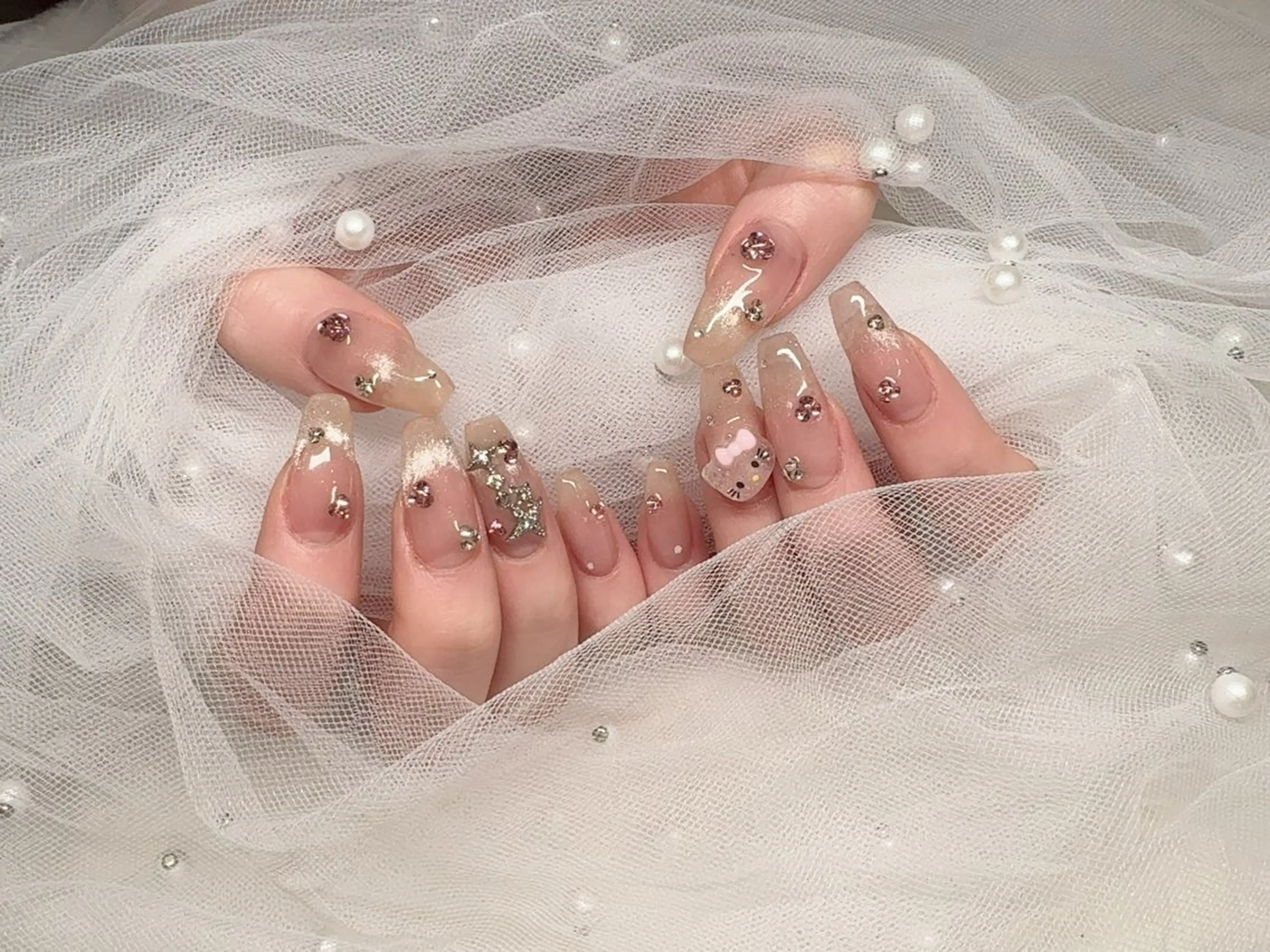 ネイル I-nailロング /ワンホン/キラキラのネイルデザイン