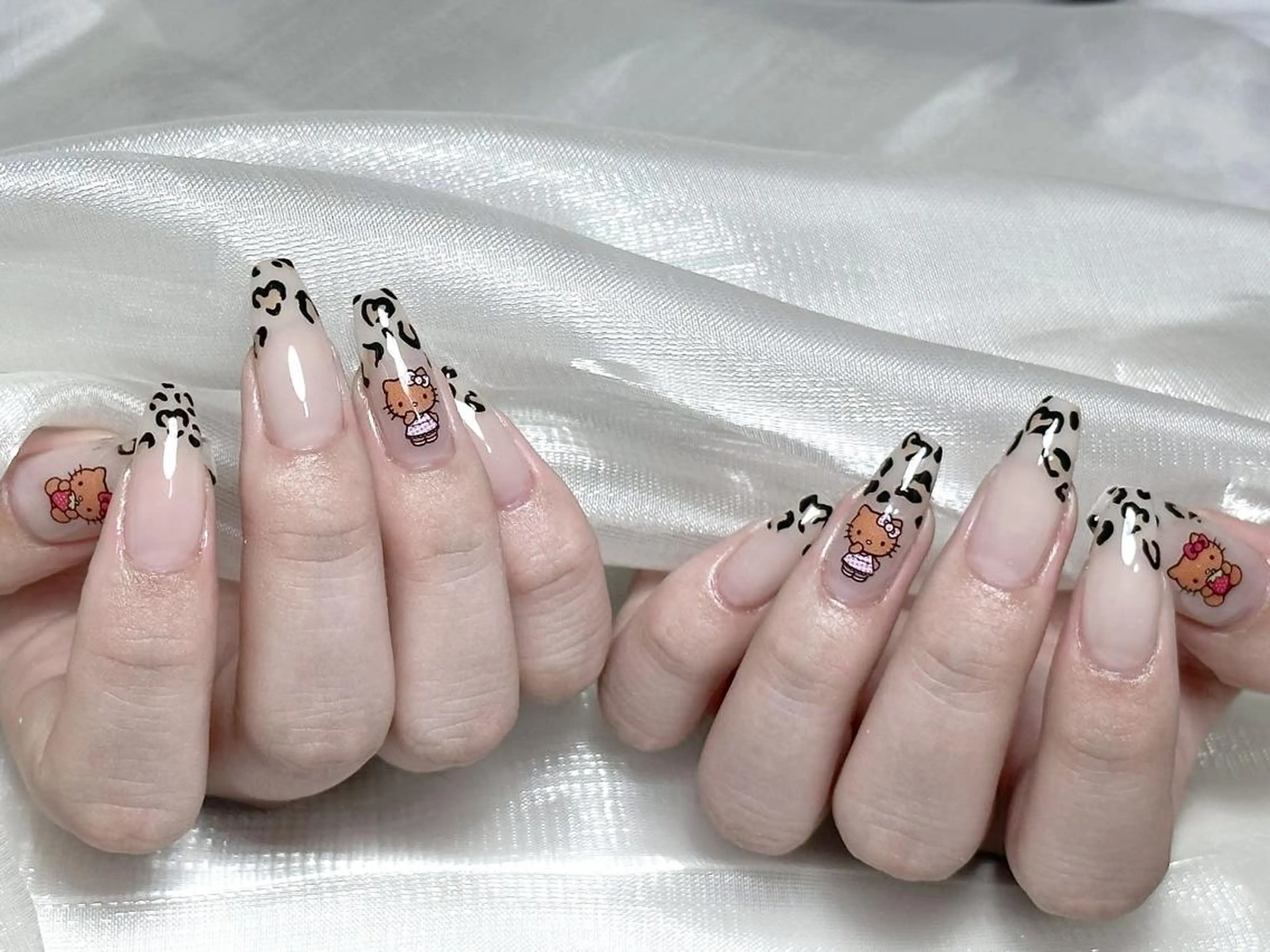 ネイル 長さ出し フレンチネイル グラデーション マグネットネイル マグネットフレンチ ハンドネイル ハンドケア るか 池袋のネイルデザイン