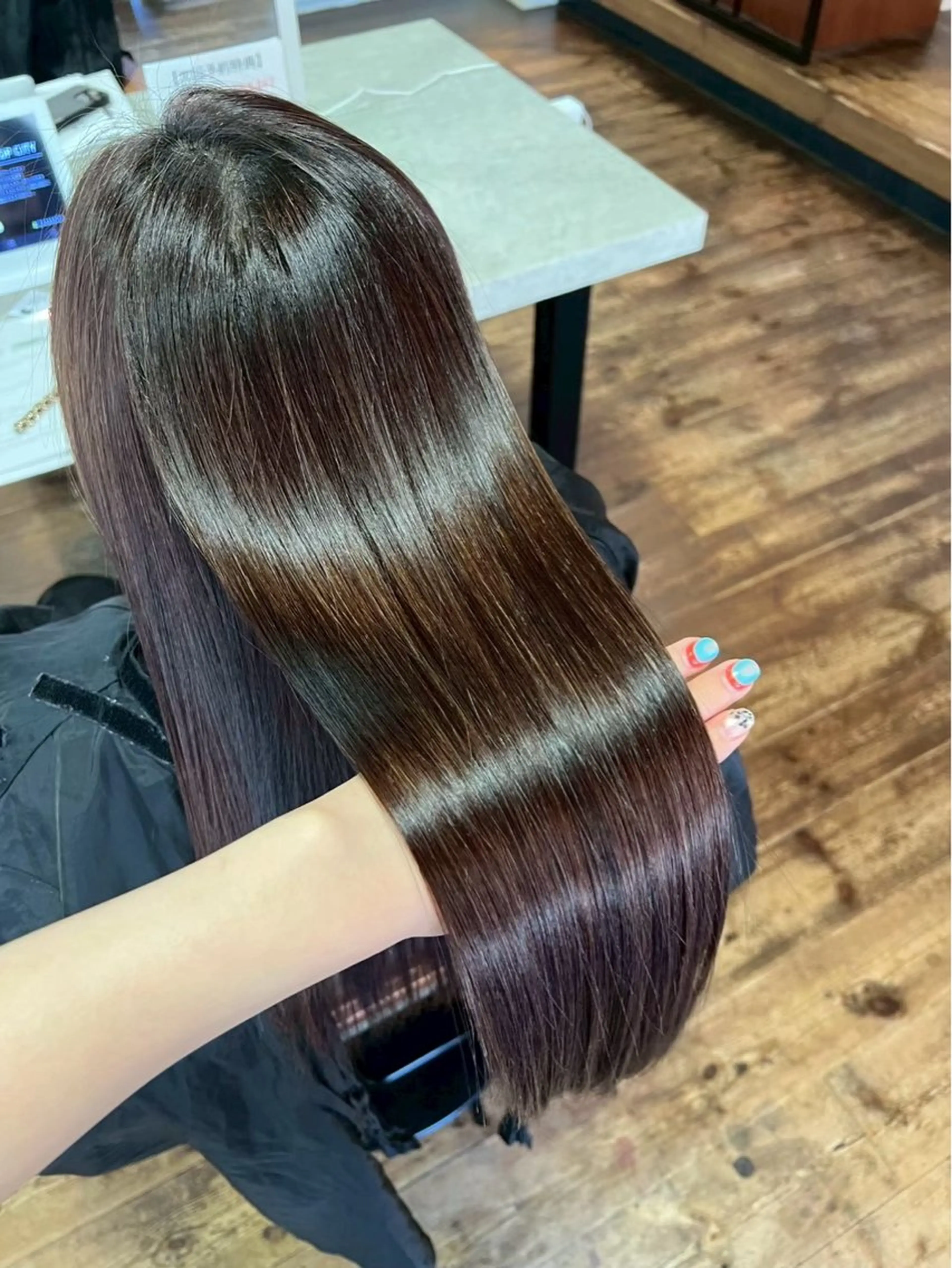 ロング カラー パーマ ブリーチ 髪質改善 ロング トリートメント 酸性ストレート ヘアカラー 縮毛矯正 髪質改善　jewel box~私のトリートメント~東梅田店所属・💎髪質改善専門 jewel boxのヘアスタイル