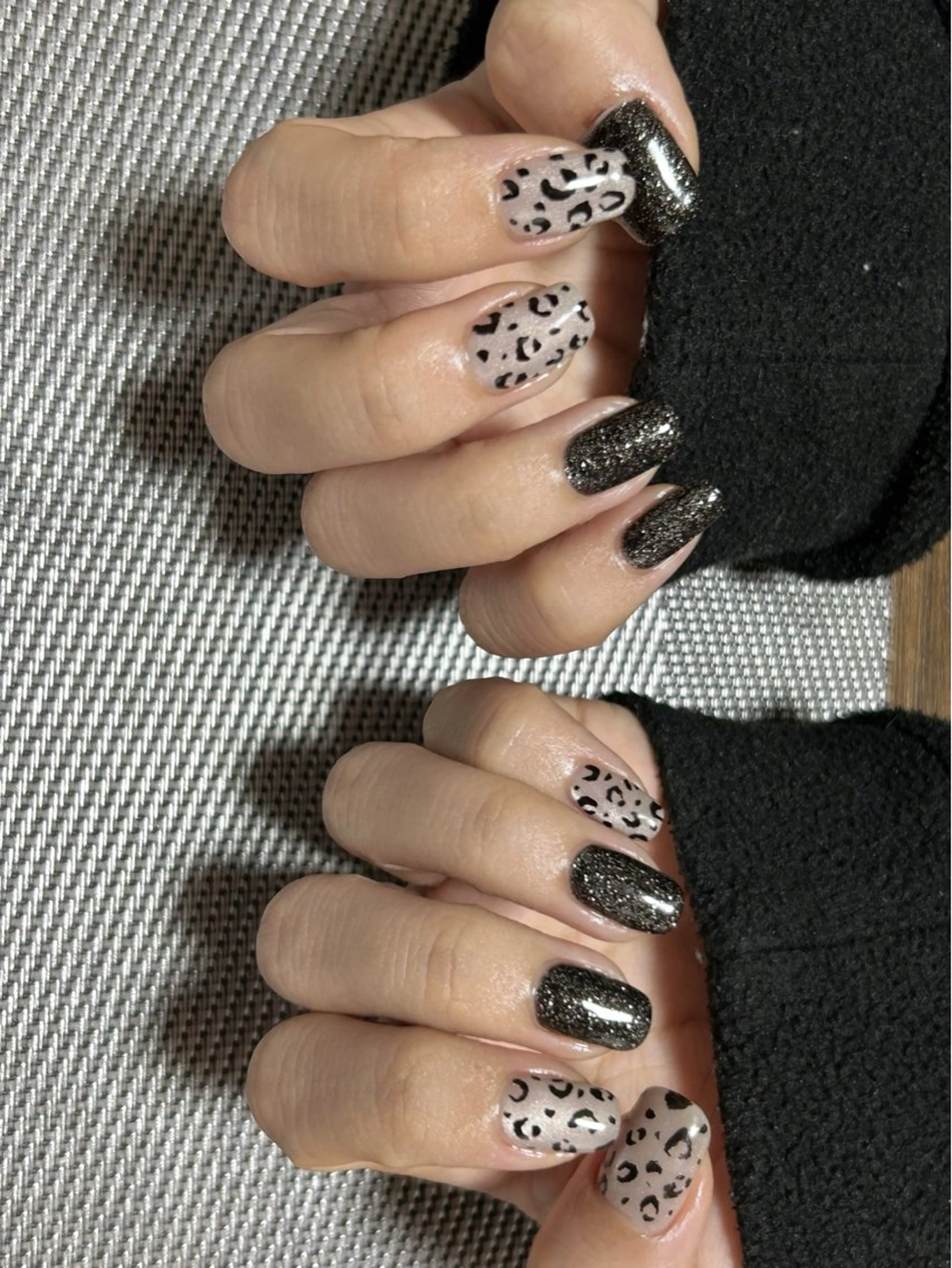 ネイル アニマル柄 フラッシュネイル ジェルネイル マグネットネイル ハンドネイル i nailのネイルデザイン