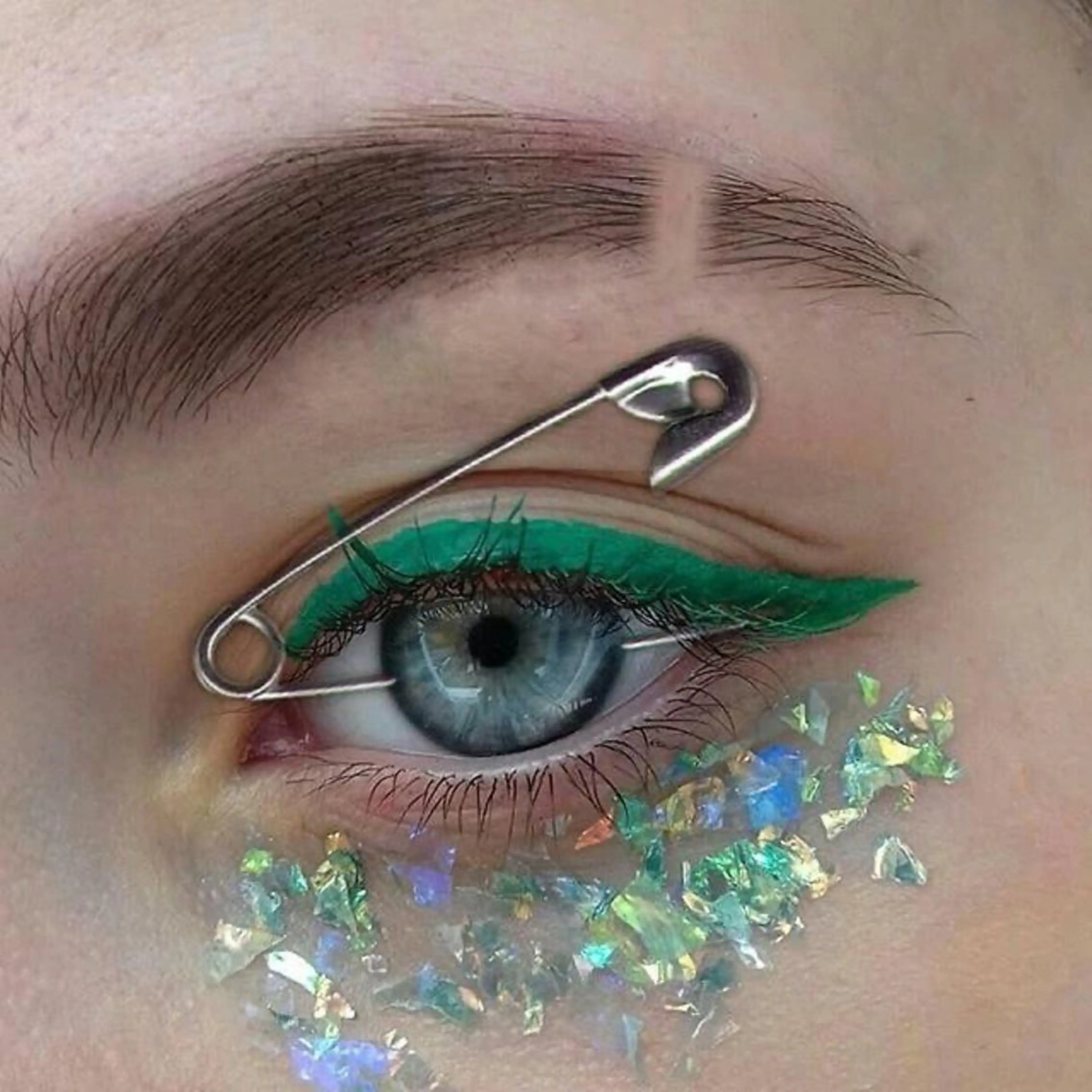 マツエク・マツパ 梅田ハイトーン チダ ヒナノのヘアスタイル