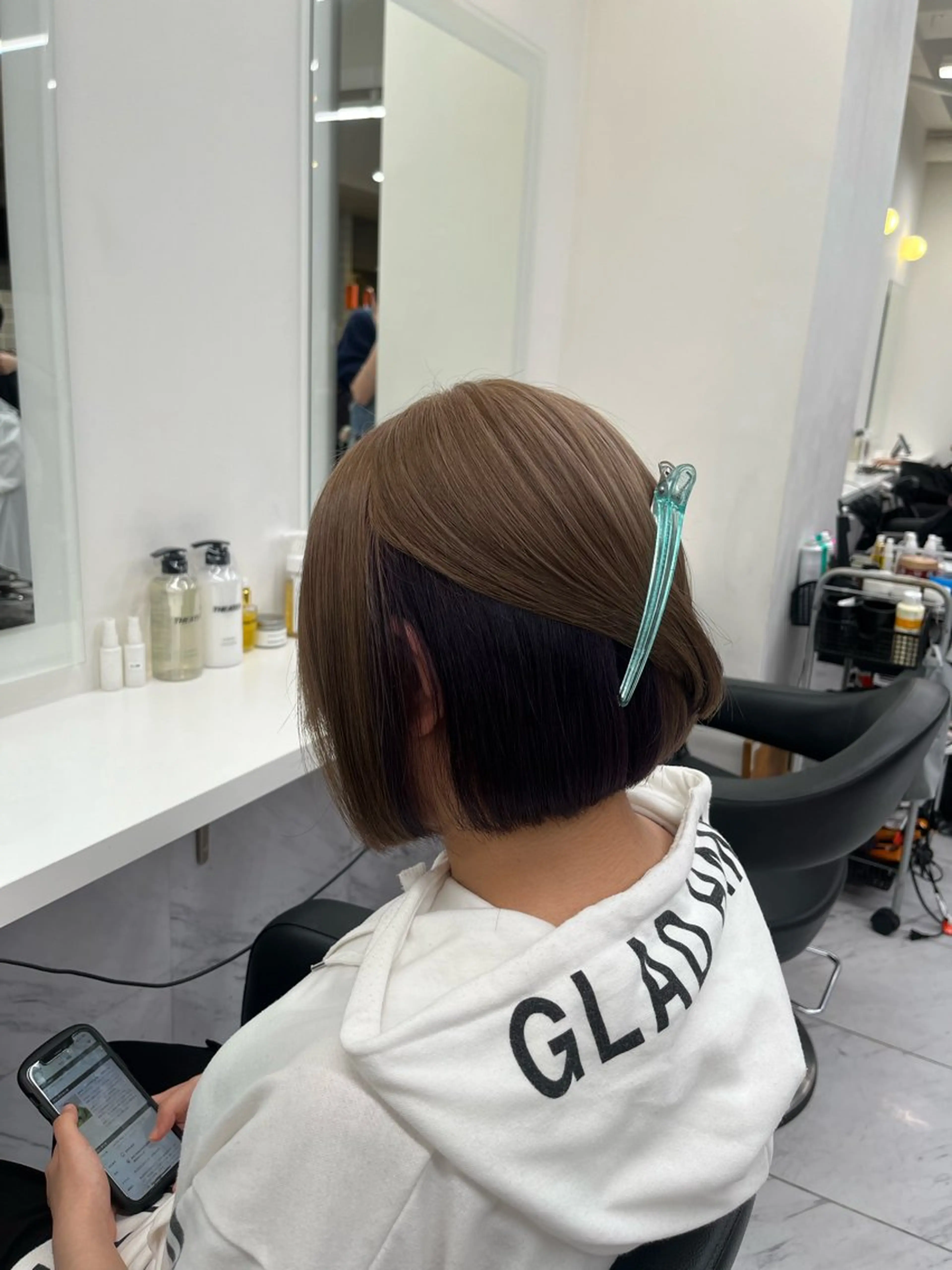 セミロング ヘアカラー トリートメント ヘッドスパ ヘアセット 寒色＆ブリーチ特化 寒色MiOのヘアスタイル