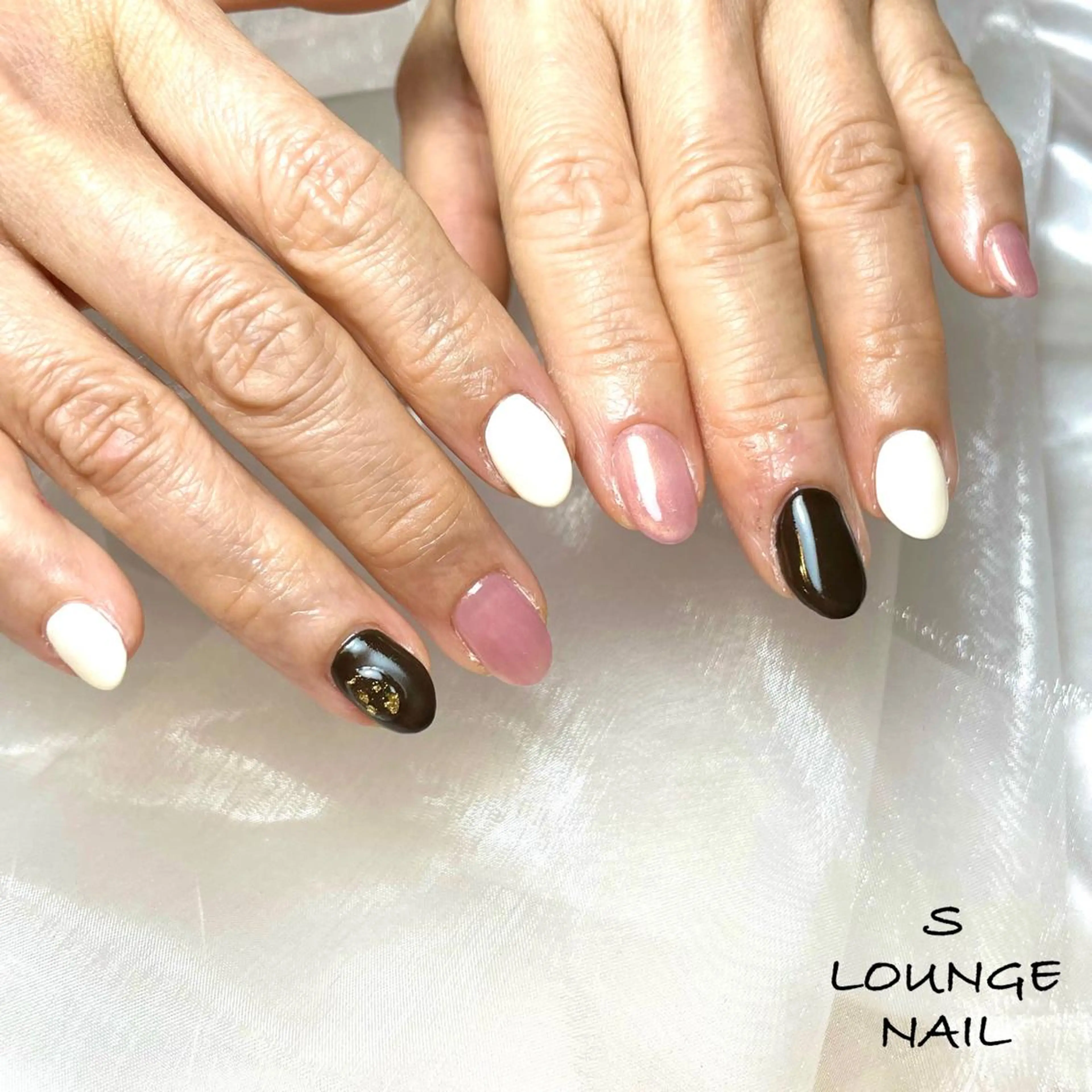 ネイル ハンドネイル フットネイル S LOUNGE NAIL所属・パーツたくさん🍓 SUMIのネイルデザイン