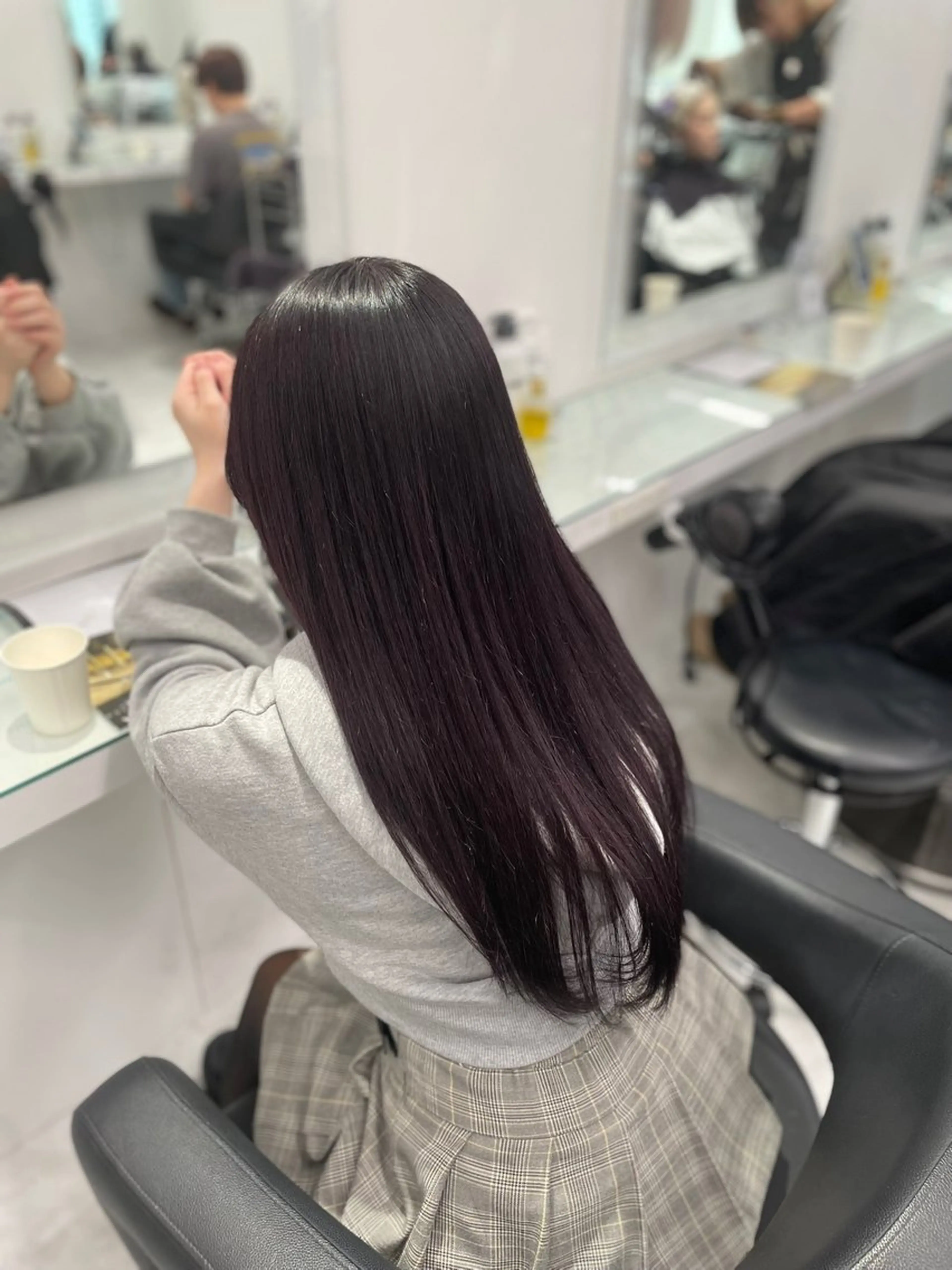 ロング カラー ヘアカラー トリートメント トレンド暖色ヘア🍒 miu🍒のヘアスタイル