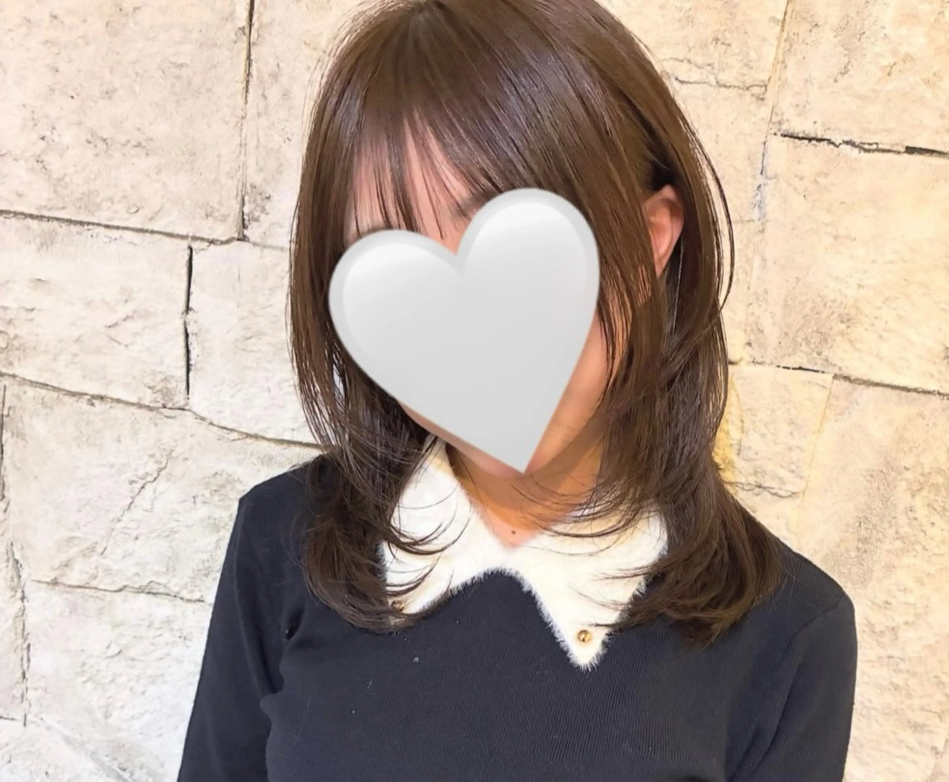 ミディアム 顔周りのデザイン特化 井手麻梨栄のヘアスタイル