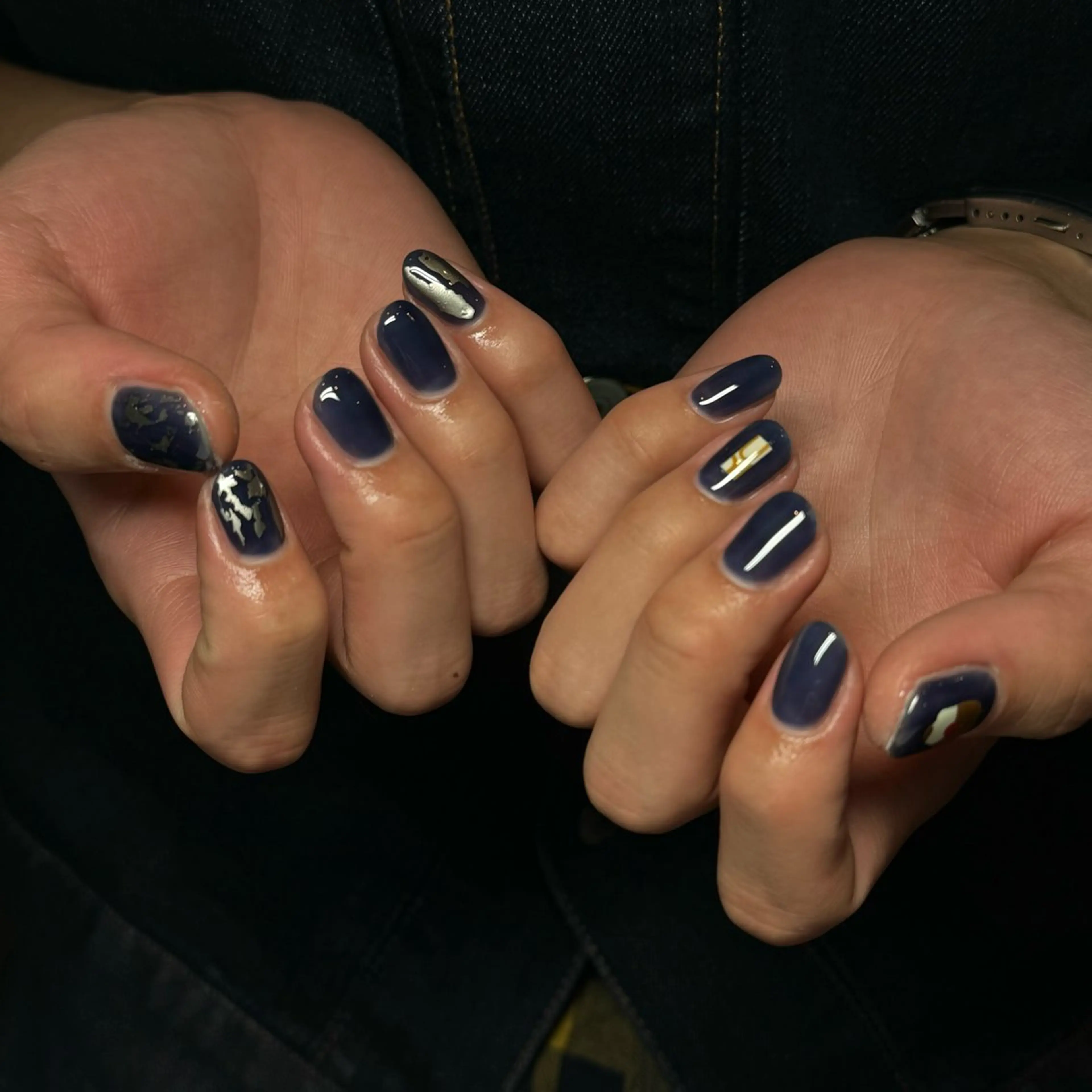 ネイル ネイビー ハンドネイル 𝐫𝐚𝐢 𝐧𝐚𝐢𝐥の眉毛・アイブロウイメージ