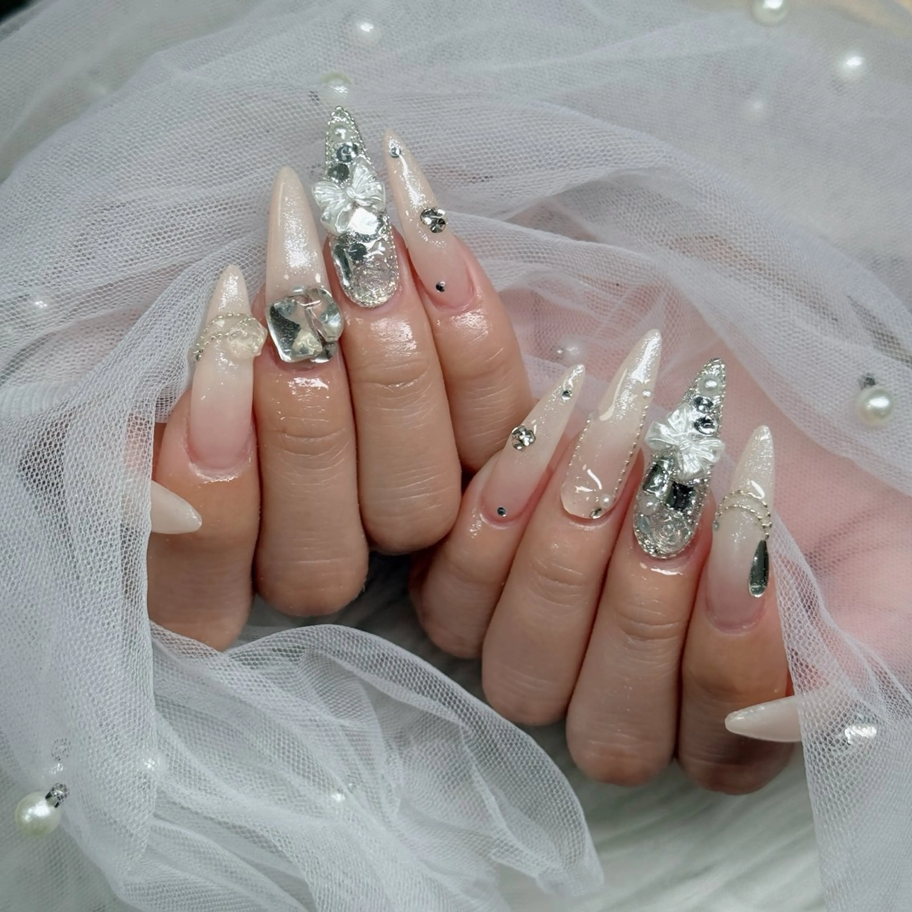 ネイル フットネイル フレンチネイル グラデーション 韓国ネイル ロングネイル ハンドネイル Hani Nail Salonのネイルデザイン