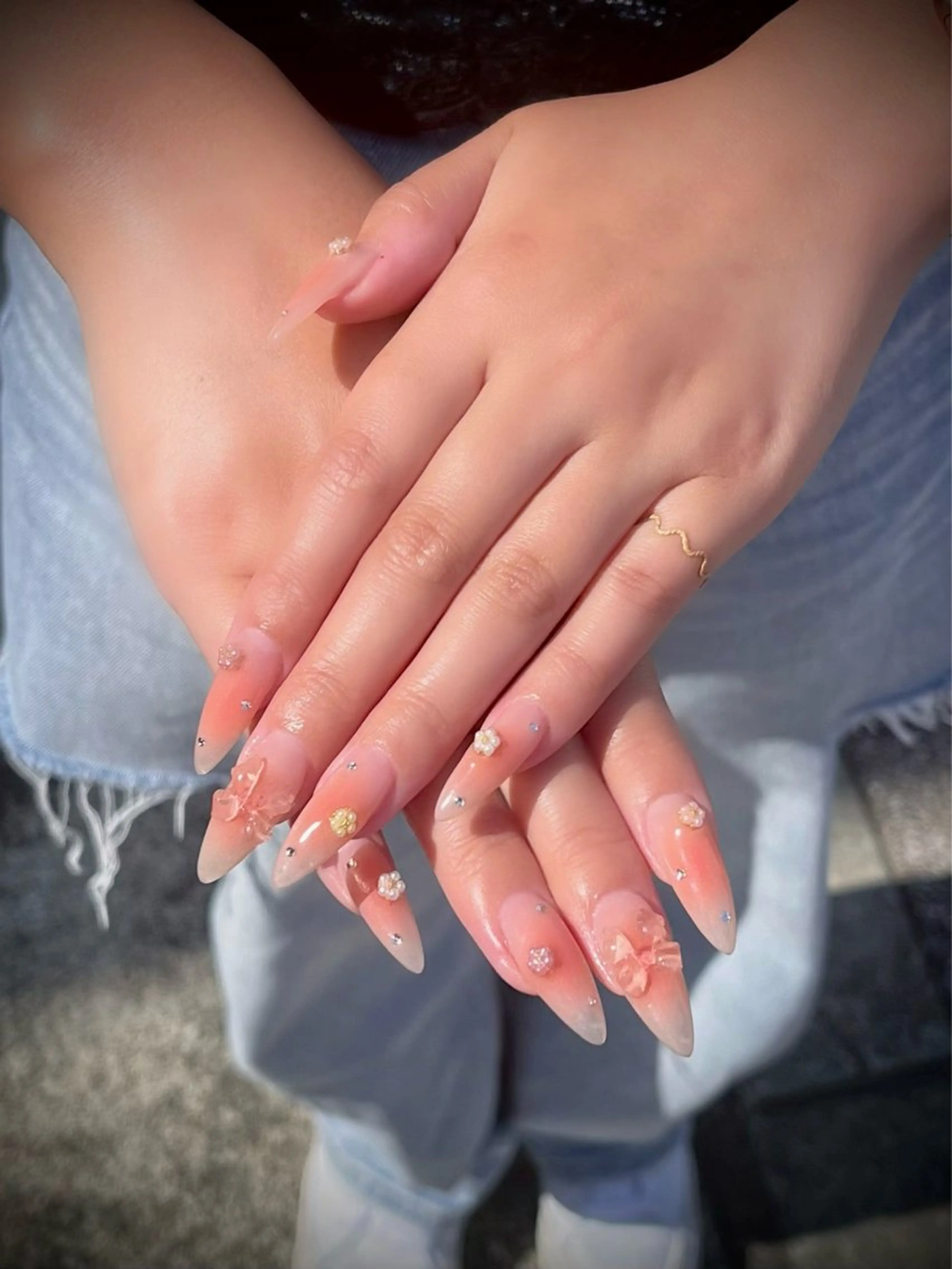 ネイル フットネイル キラキラネイル マグネットネイル ワンカラーネイル スカルプネイル nine.🦋 YUKOのネイルデザイン