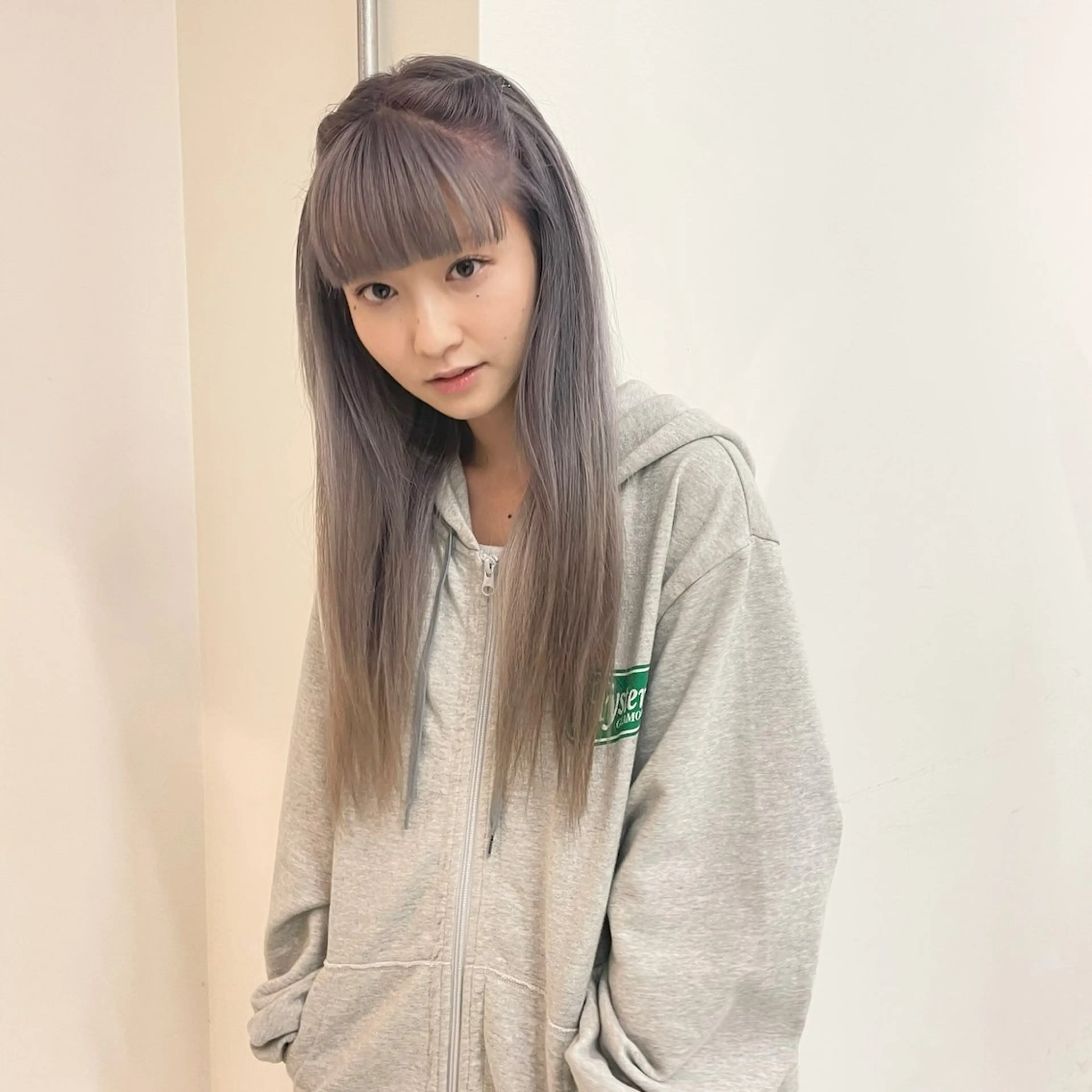 セミロング カラー GO TODAY シェアサロン Flos店所属・耳つぼジュエリー 👂🏻🌸ayaのエステ・リラクイメージ