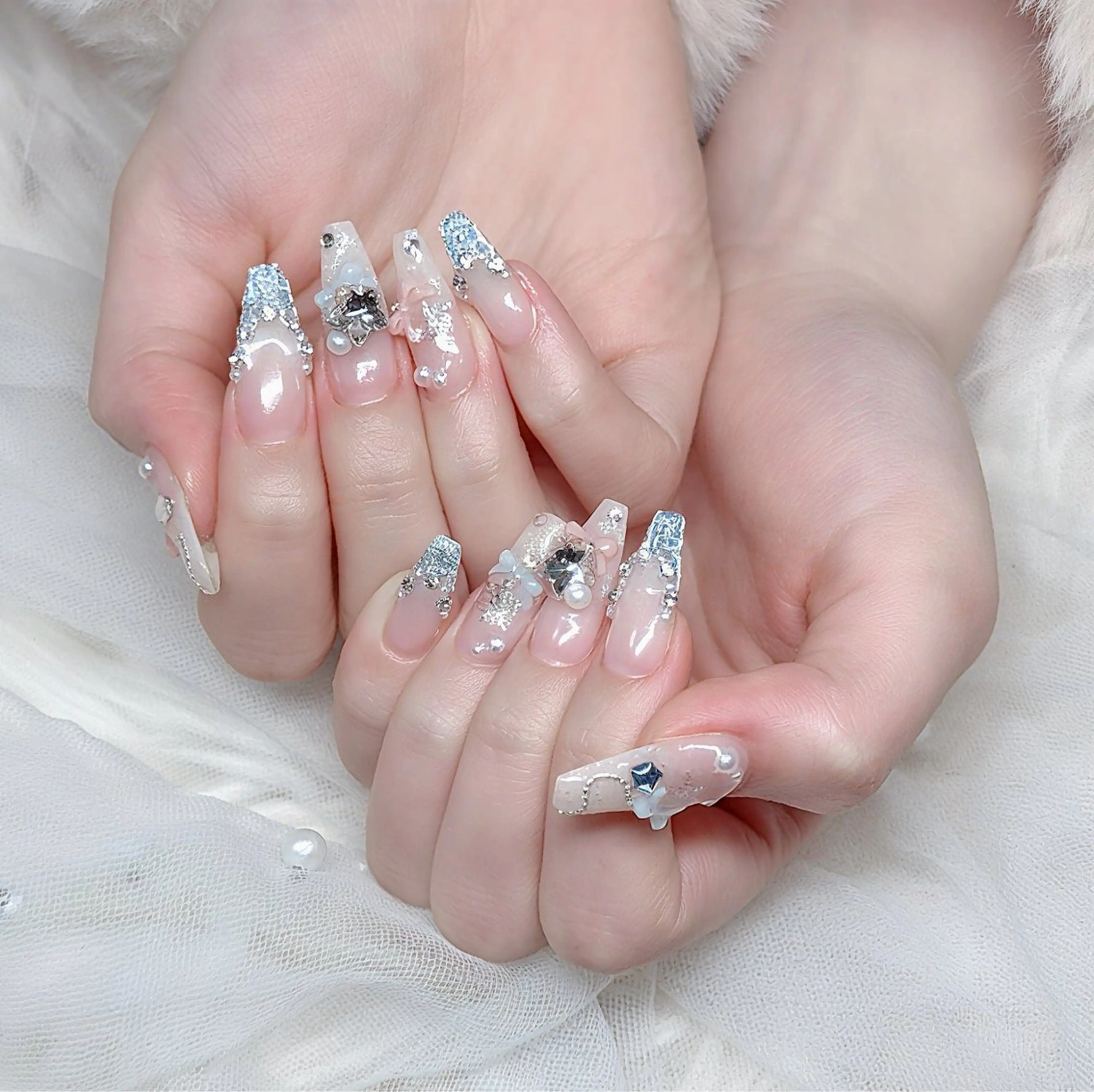 ネイル ハンドネイル &ME Mikoのネイルデザイン