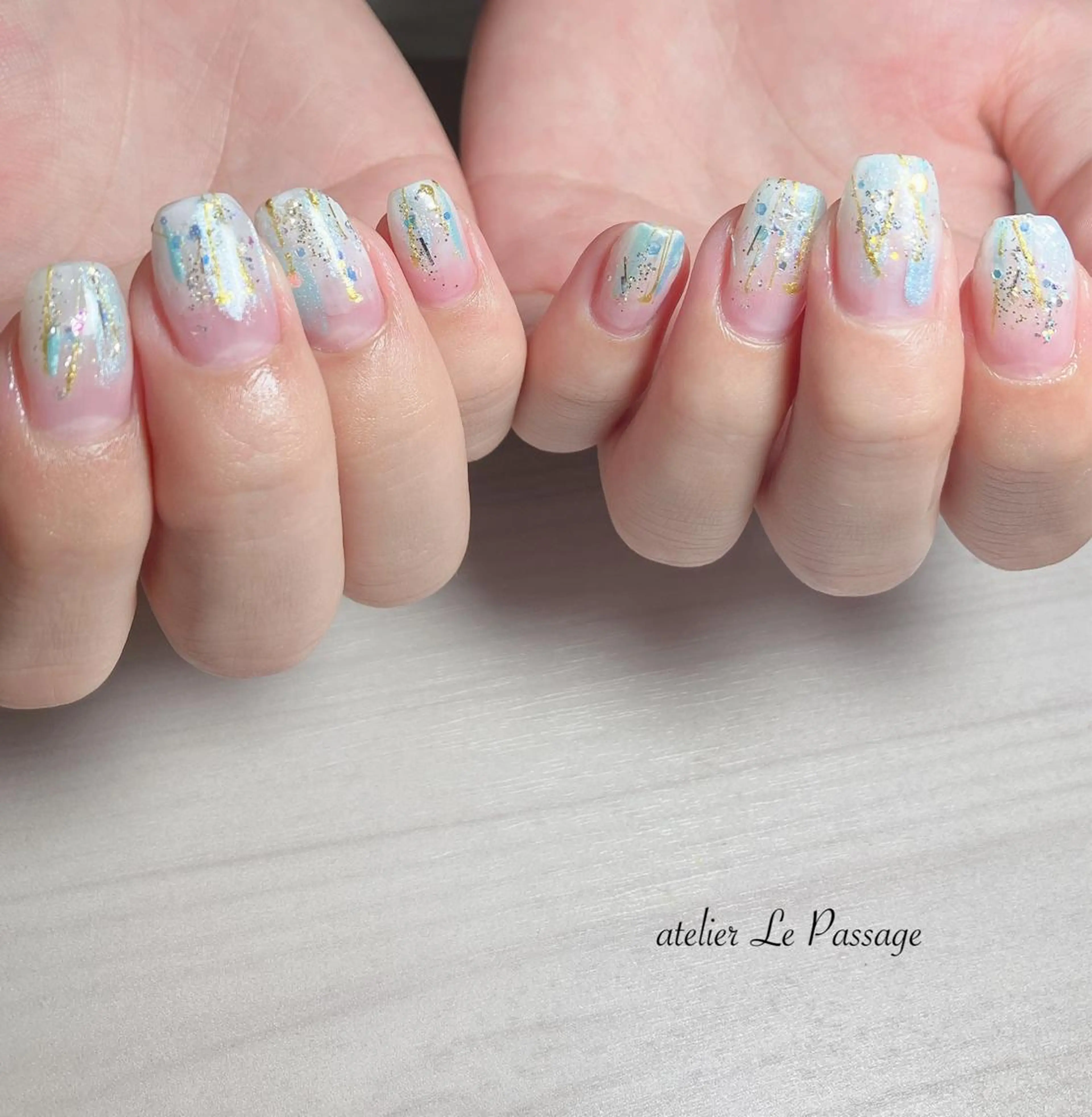 ネイル ジェルネイル ニュアンスネイル オフィスネイル パラジェル 夏ネイル Atelier Le Passage所属・h nakatsukaのネイルデザイン