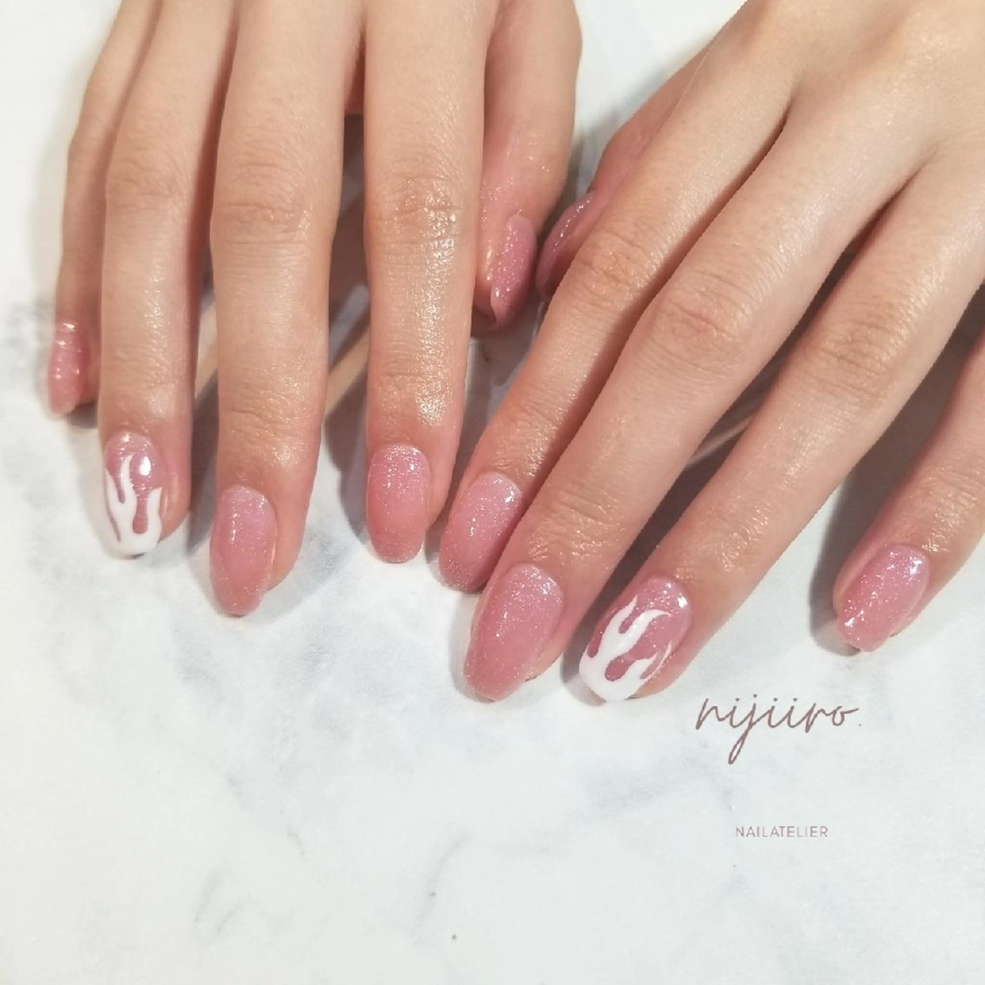 ネイル ハンドネイル nailatelier nijiiro.所属・nijiiro🌈 サトウのネイルデザイン