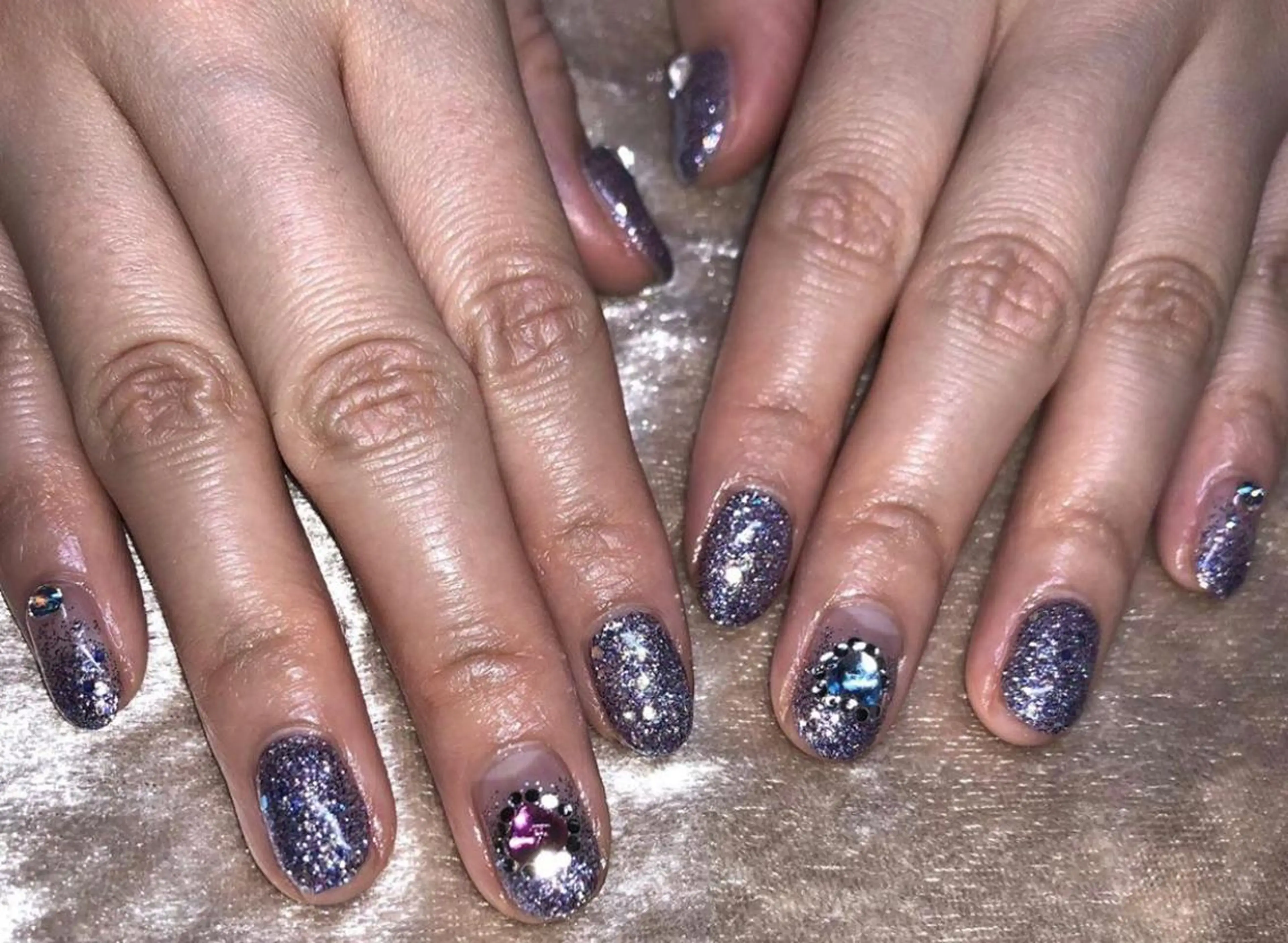 ネイル ラメ(グリッター) 持ち込み ☽ ☾のネイルデザイン