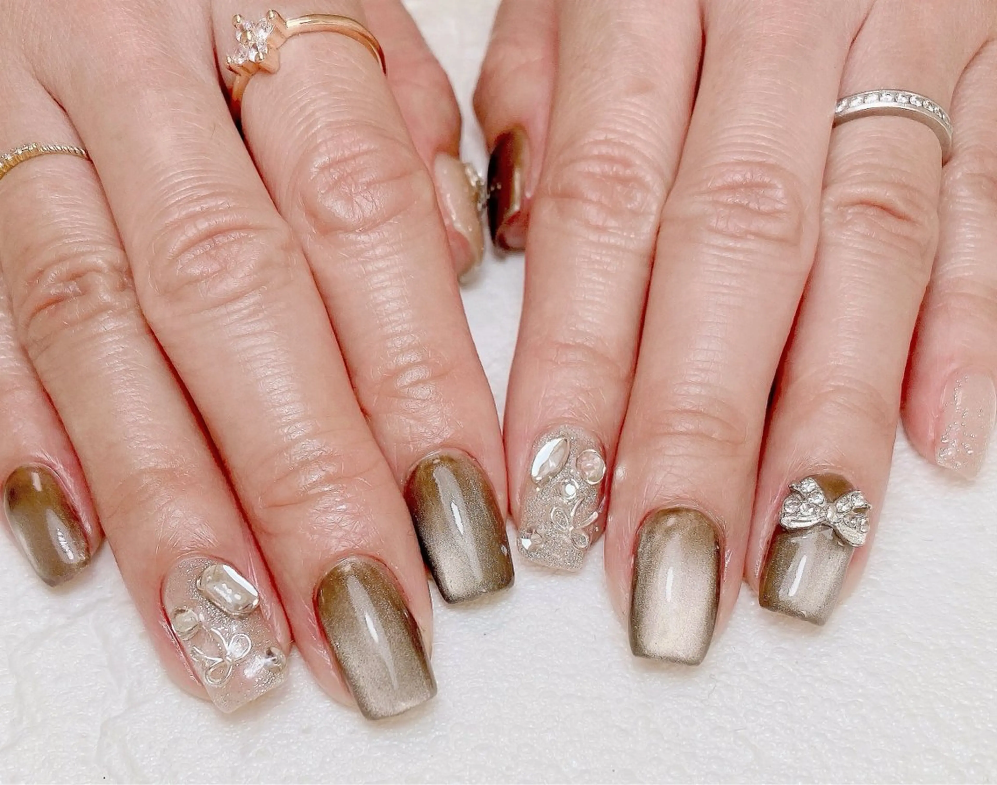 ネイル フラッシュネイル キラキラネイル マグネットネイル リボン スカルプネイル ハンドネイル Nail Salon K 🧸美爪育成のネイルデザイン