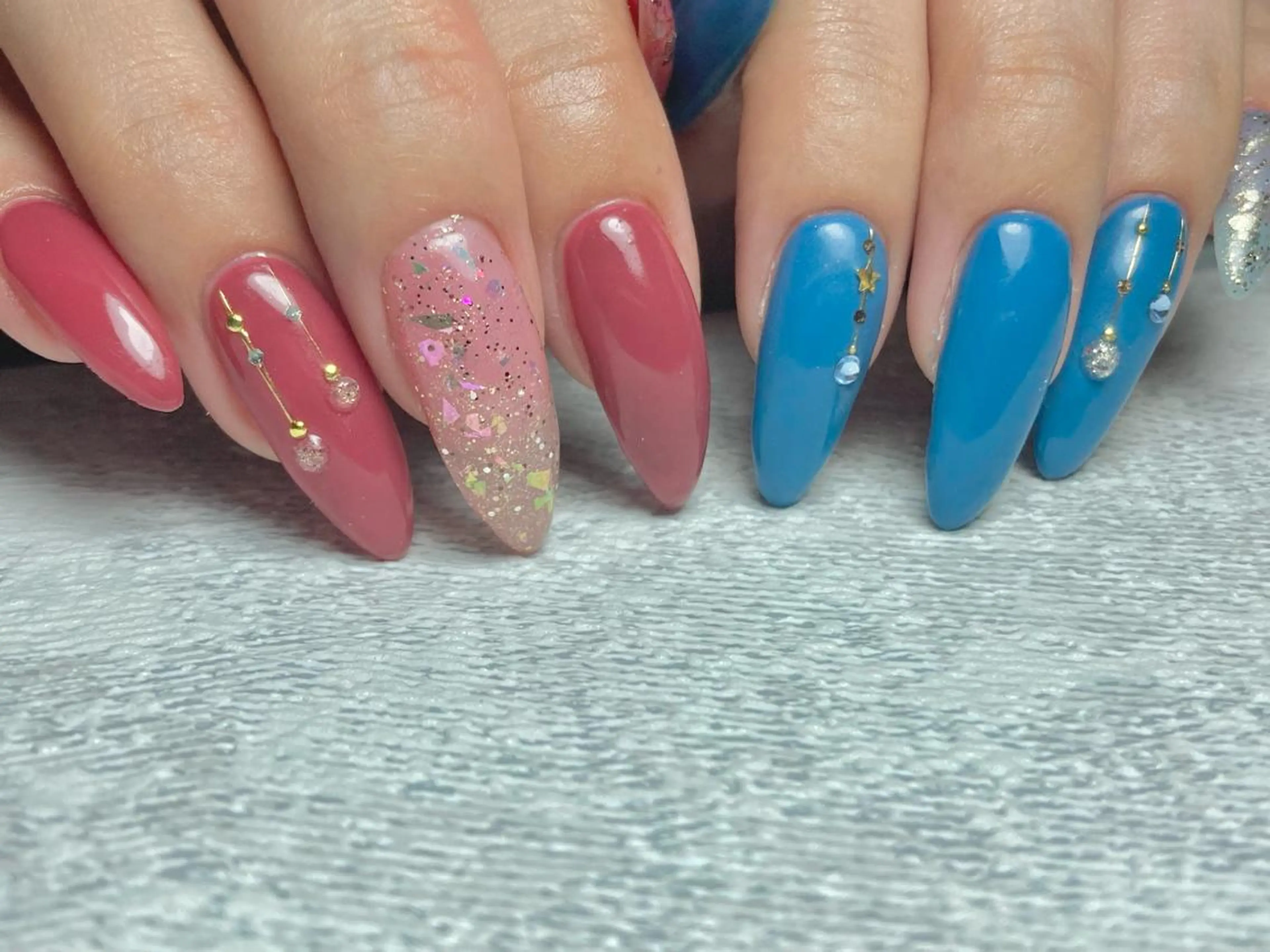 ネイル ハンドネイル フットネイル rea .のネイルデザイン