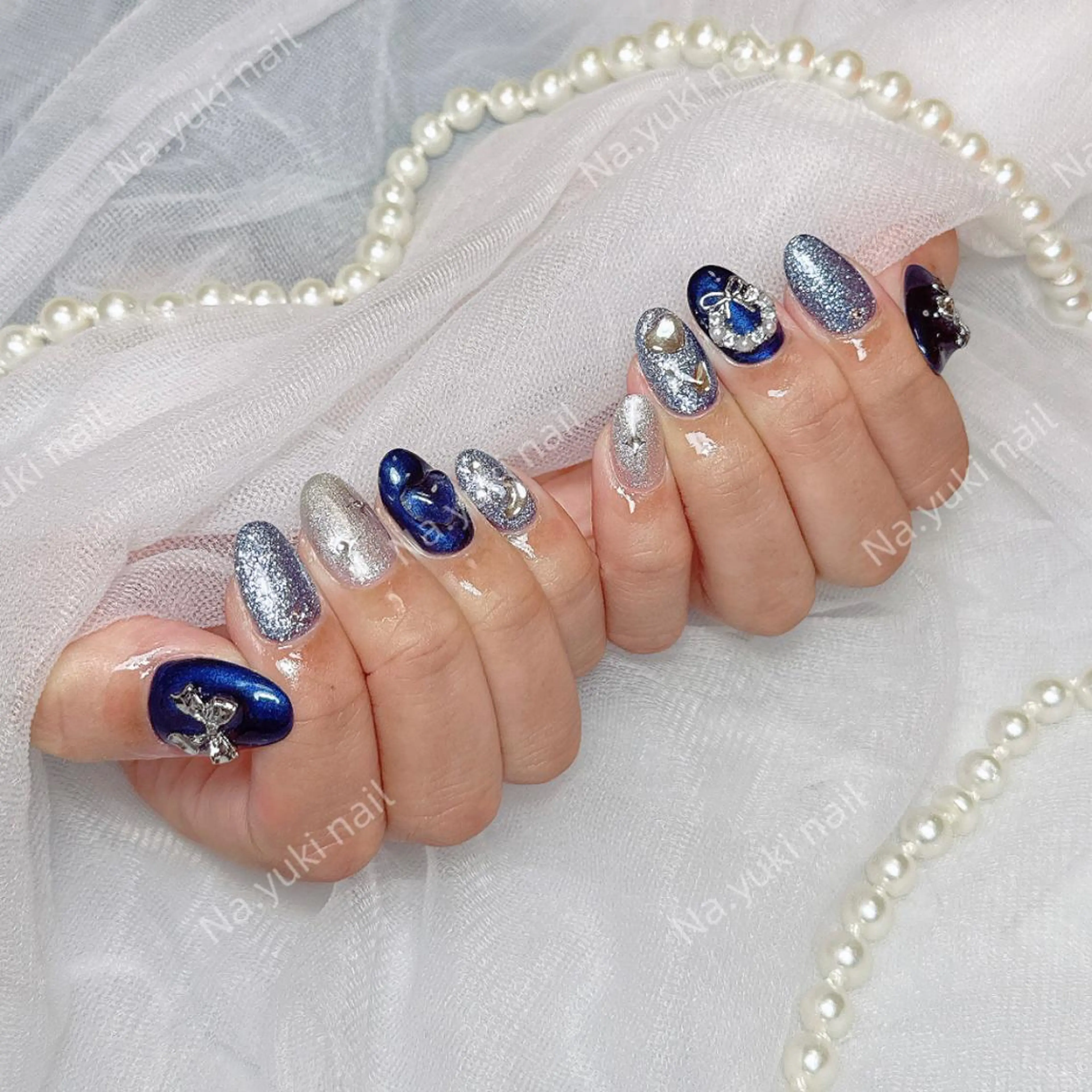 ネイル Queenie 🦋のネイルデザイン