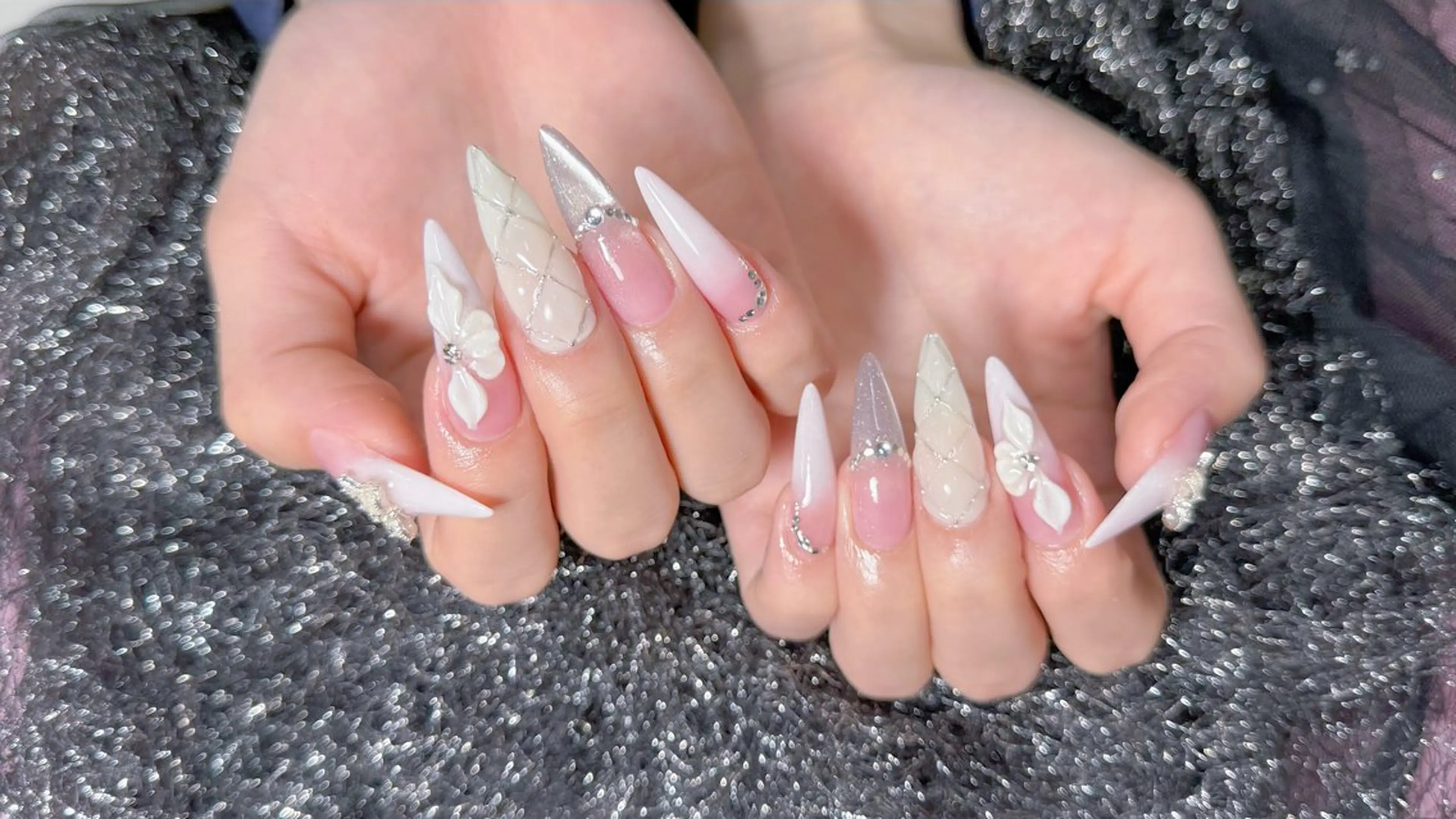 ネイル 成人式 フラッシュネイル フレンチネイル ジェルネイル グラデーション Lya Nail Rinのネイルデザイン