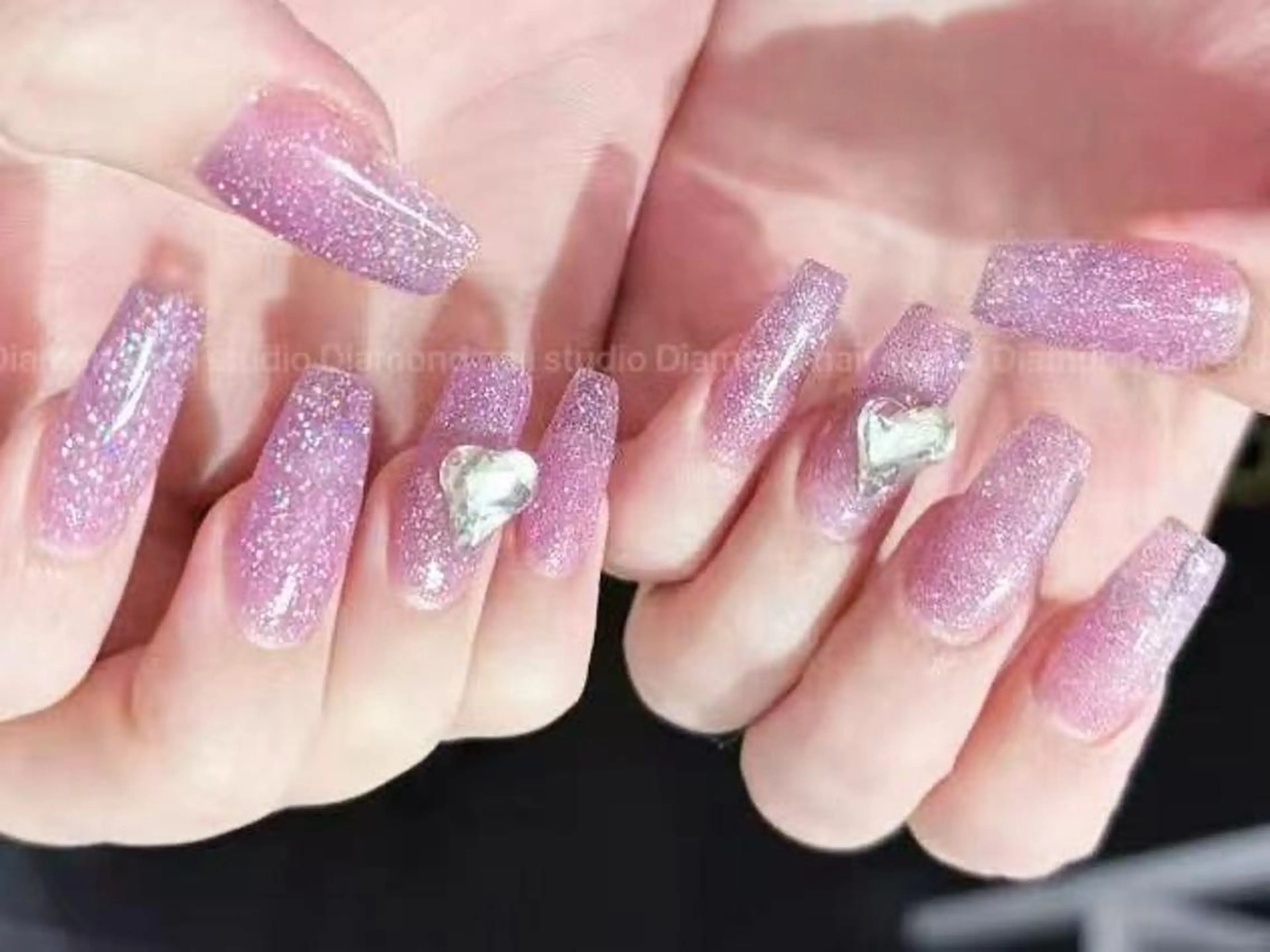 ネイル アートネイル オーロラネイル ガーリー キラキラネイル 韓国ネイル ハンドネイル DIAMOND 💦のネイルデザイン