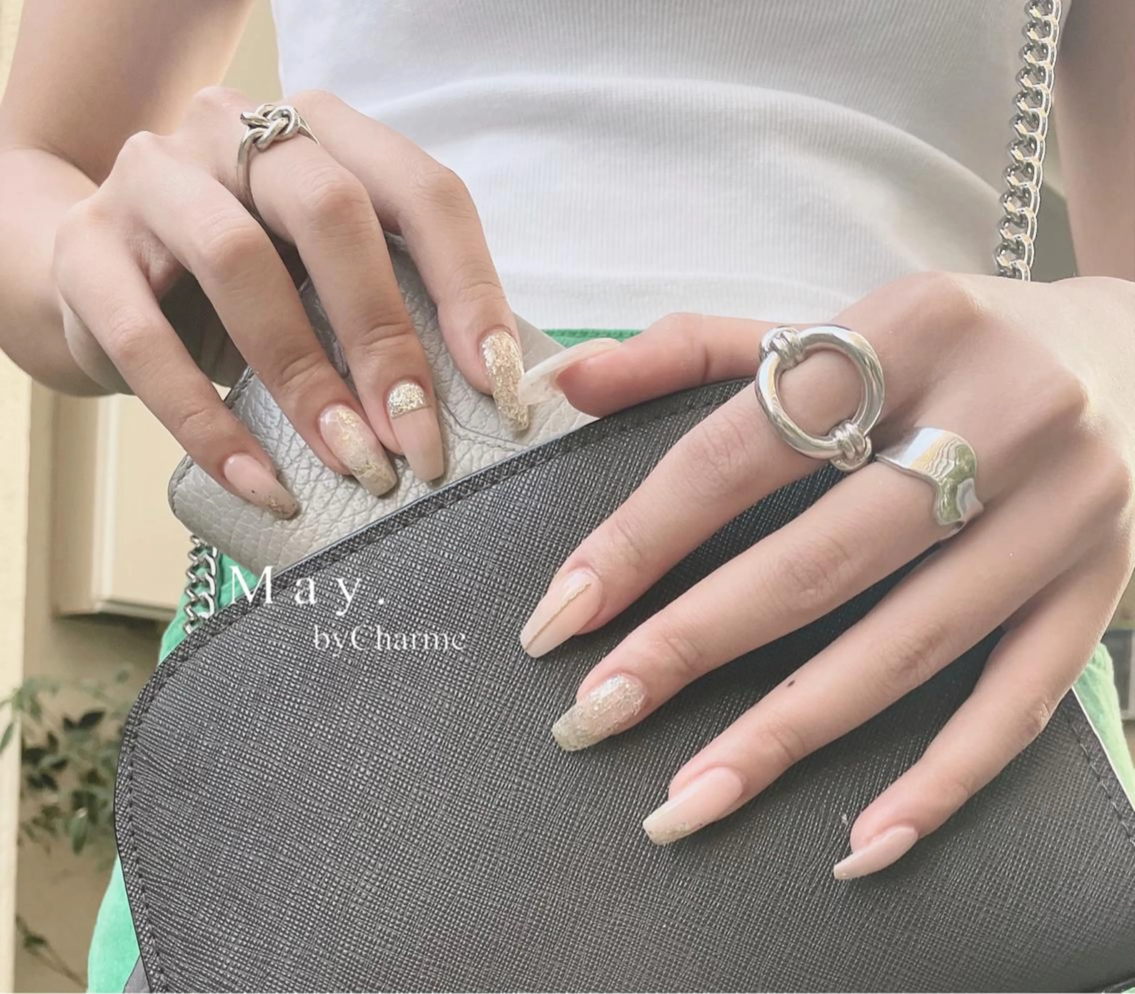 ネイル May.by Charme  Hのネイルデザイン