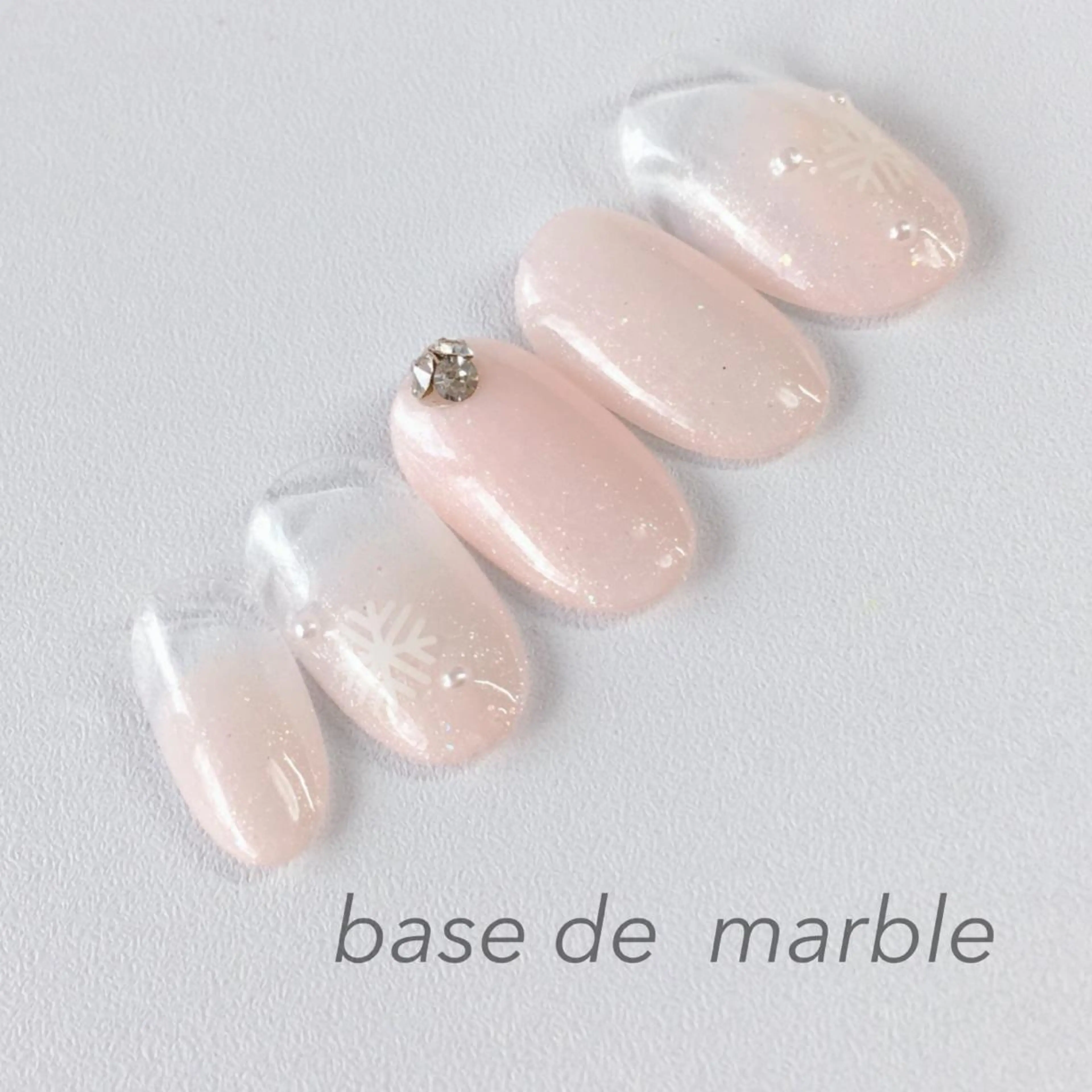 ネイル オモルフィ所属・カラーリスト marumoのヘアスタイル