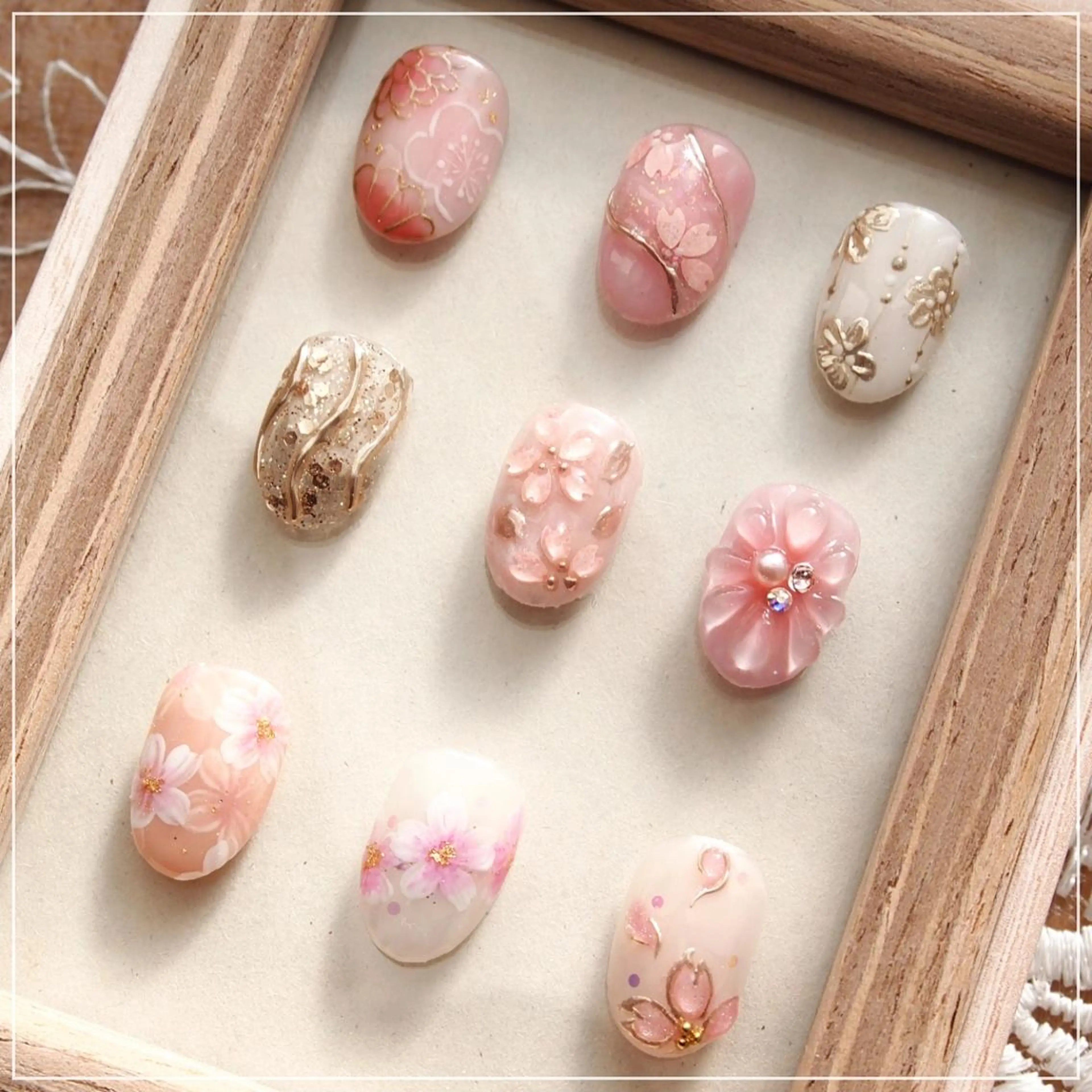 ネイル 山田 麻衣のネイルデザイン