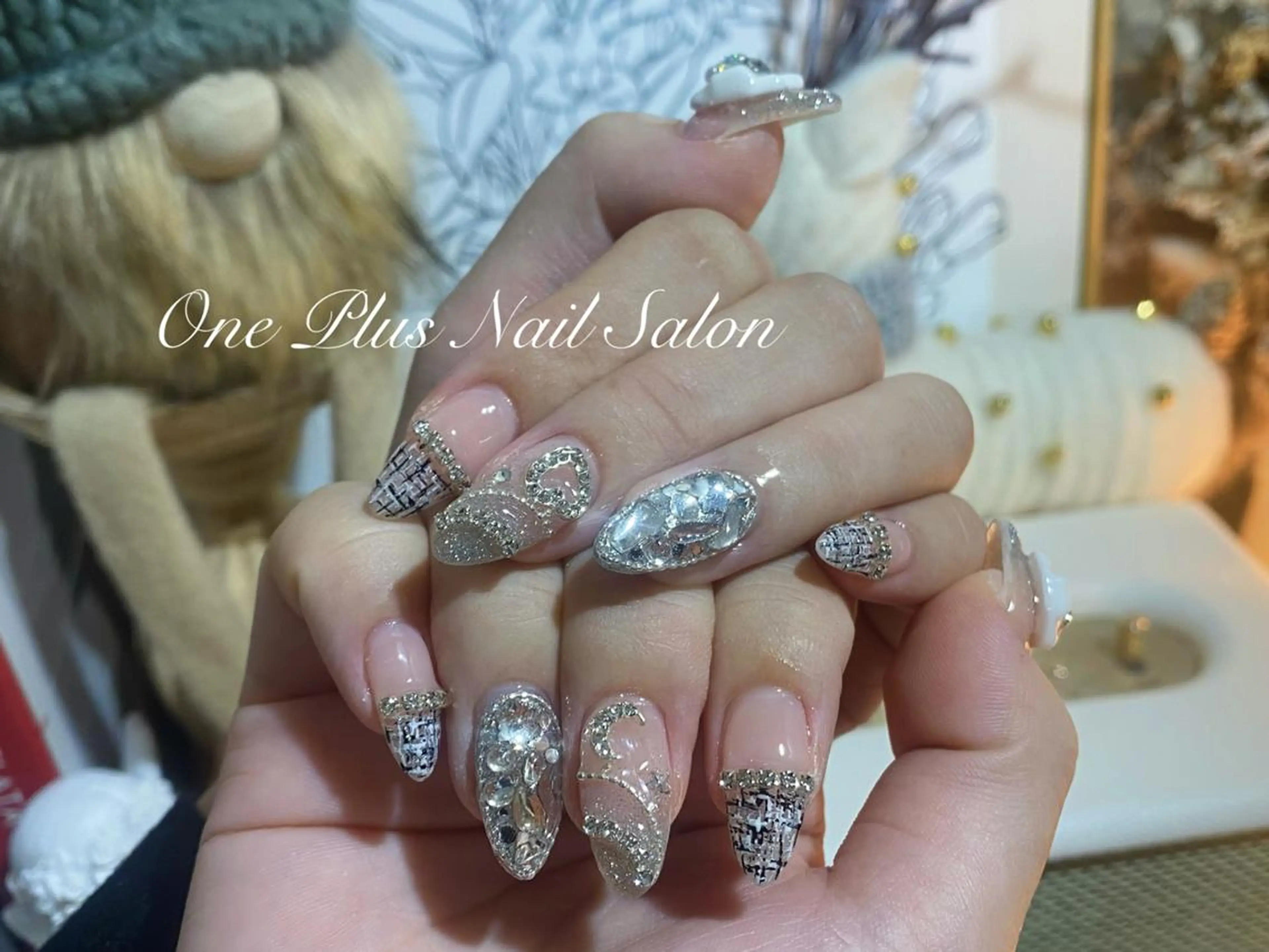 ネイル One Plus キキのネイルデザイン