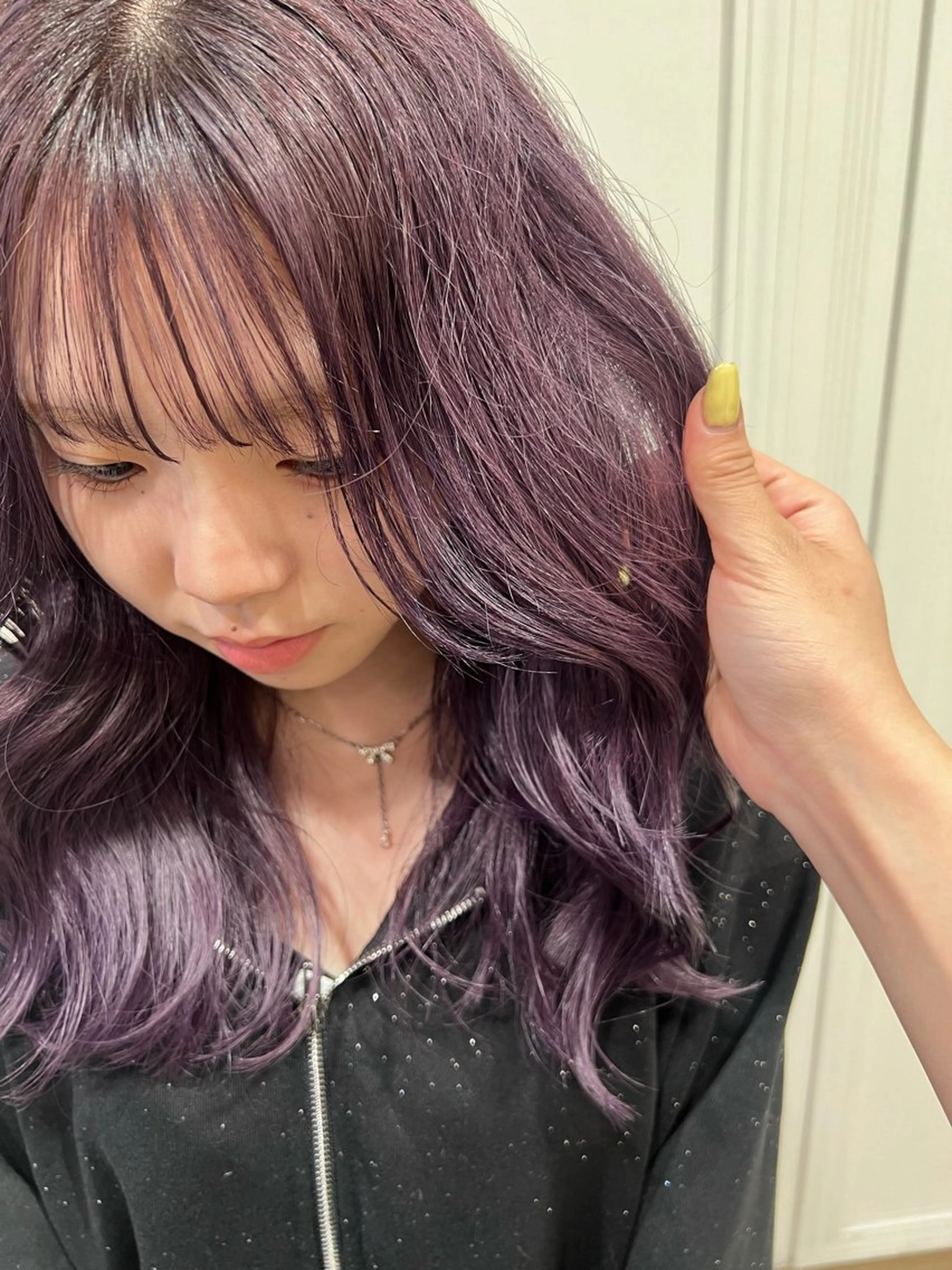 カラー イルミナカラー ラベンダーカラー 尾野 碧泉のヘアスタイル