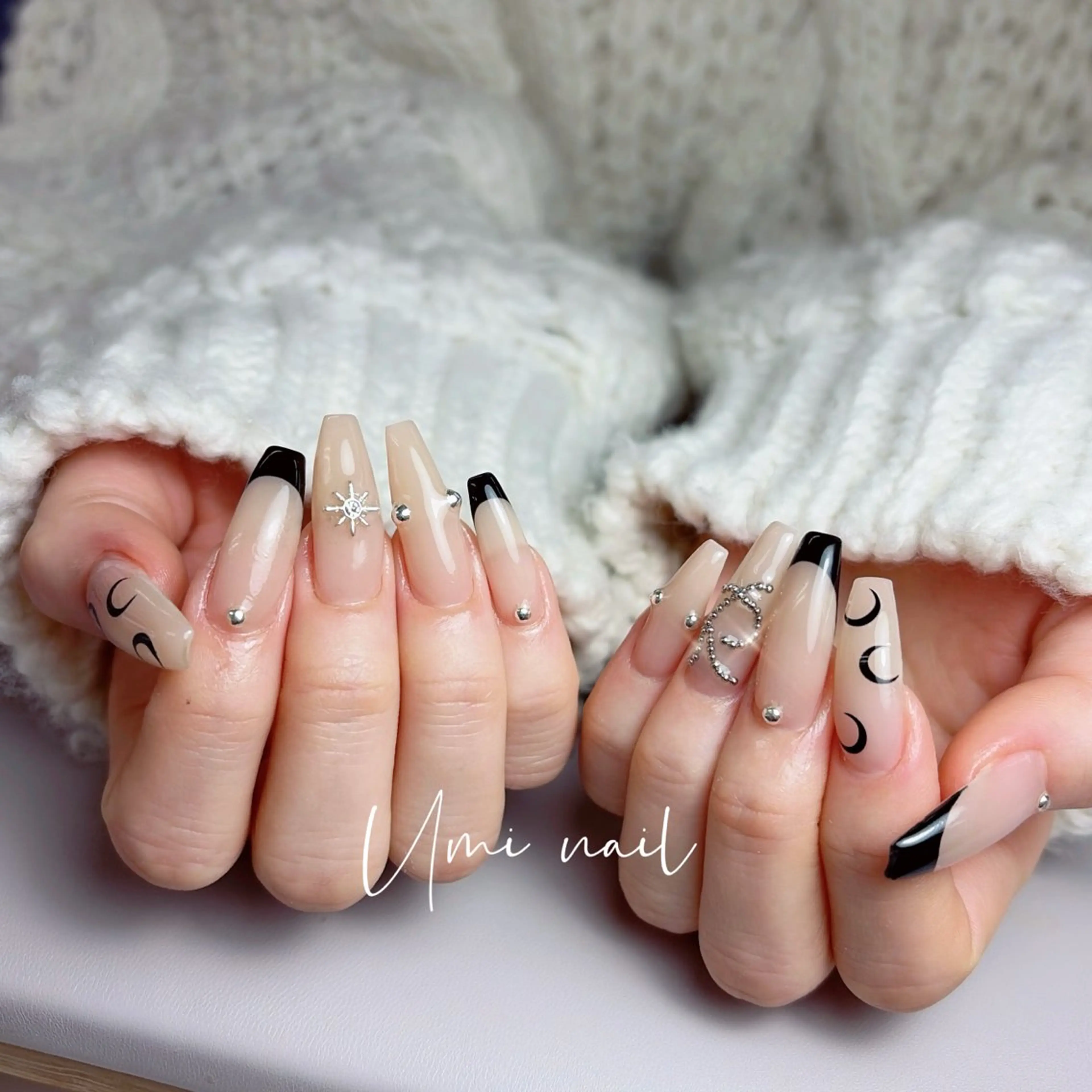 ネイル クリアネイル 成人式 長さ出し フラッシュネイル フットネイル Umi nail Salon所属・Umi.せい 🫧のネイルデザイン