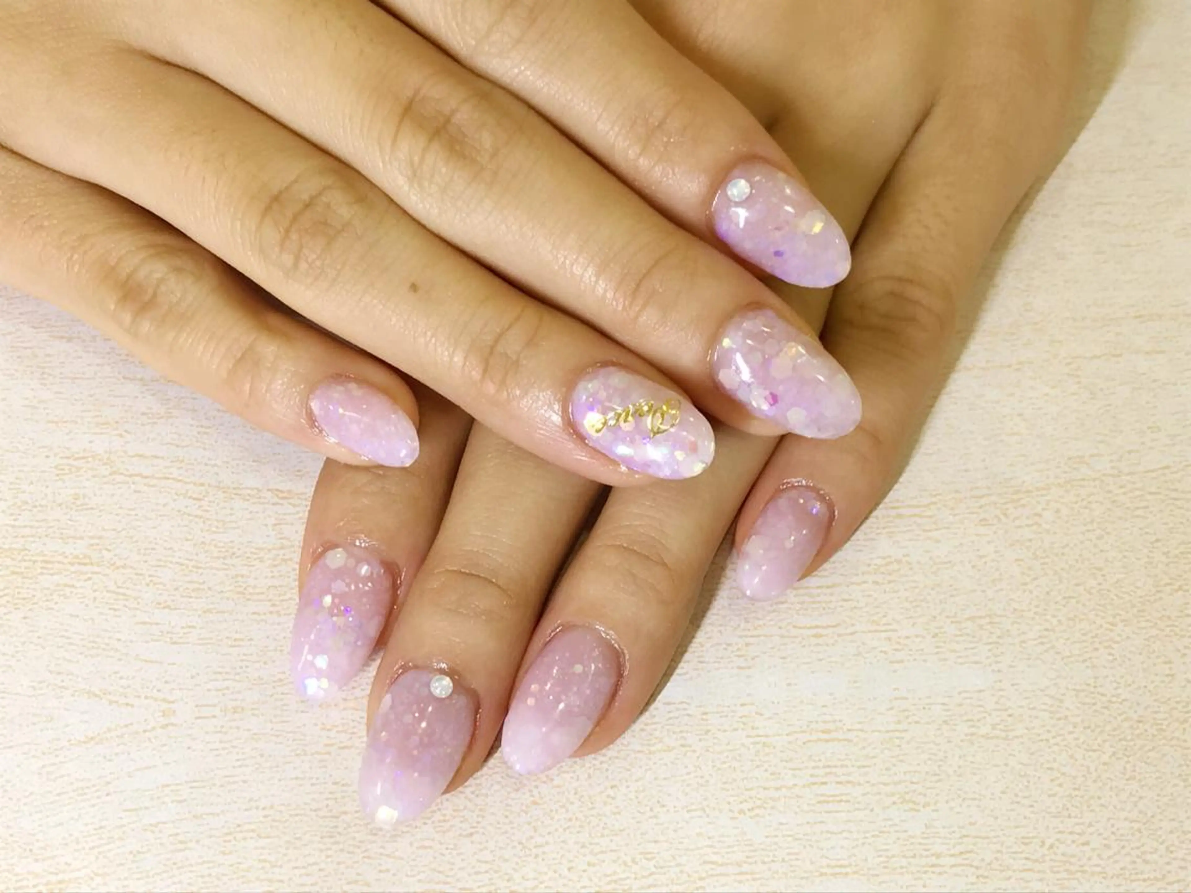 ネイル ストーンネイル Angelica Michelleのネイルデザイン