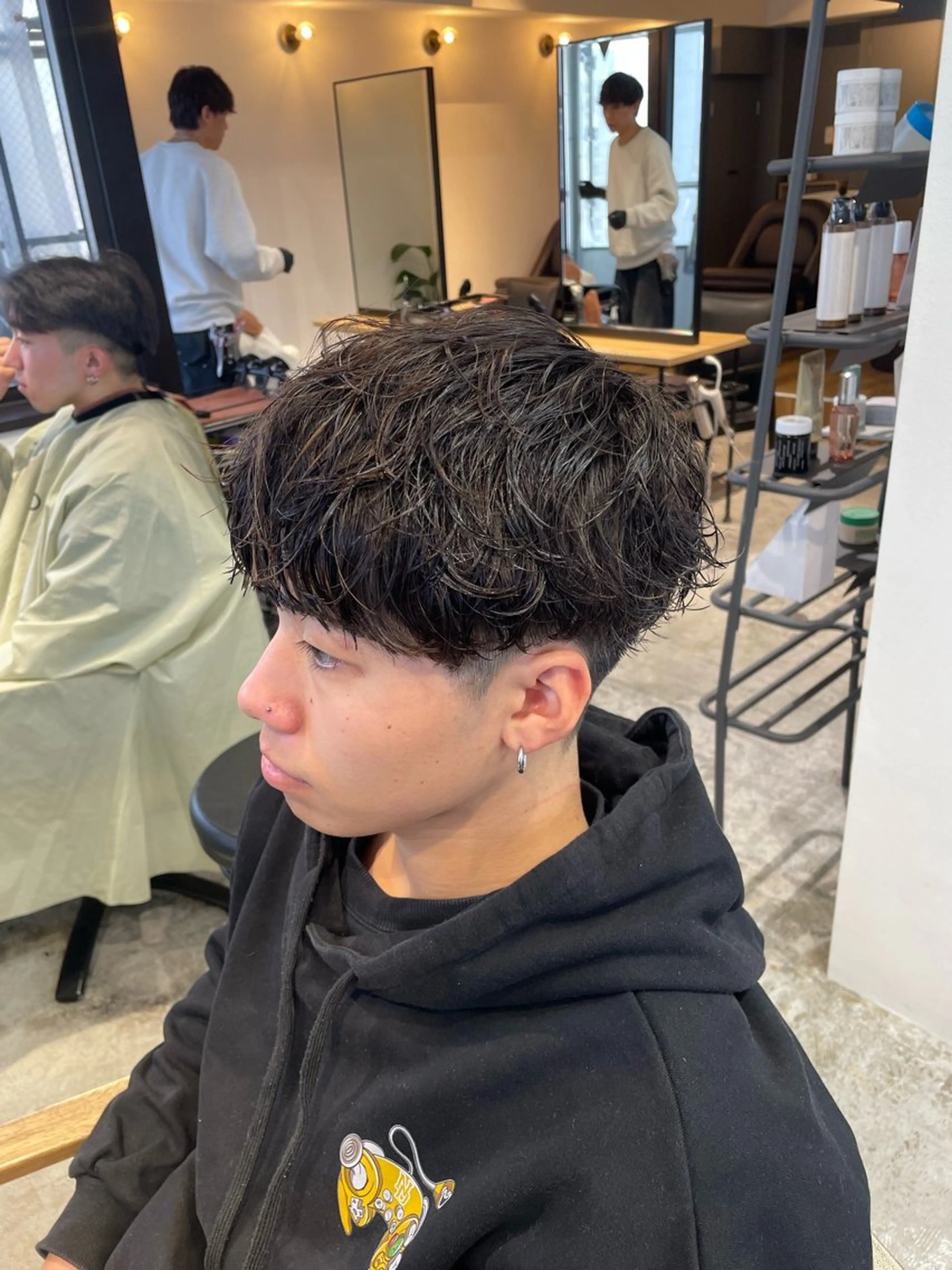 ショート 川副/シャドウ/ 波巻き/メンズパーマのヘアスタイル