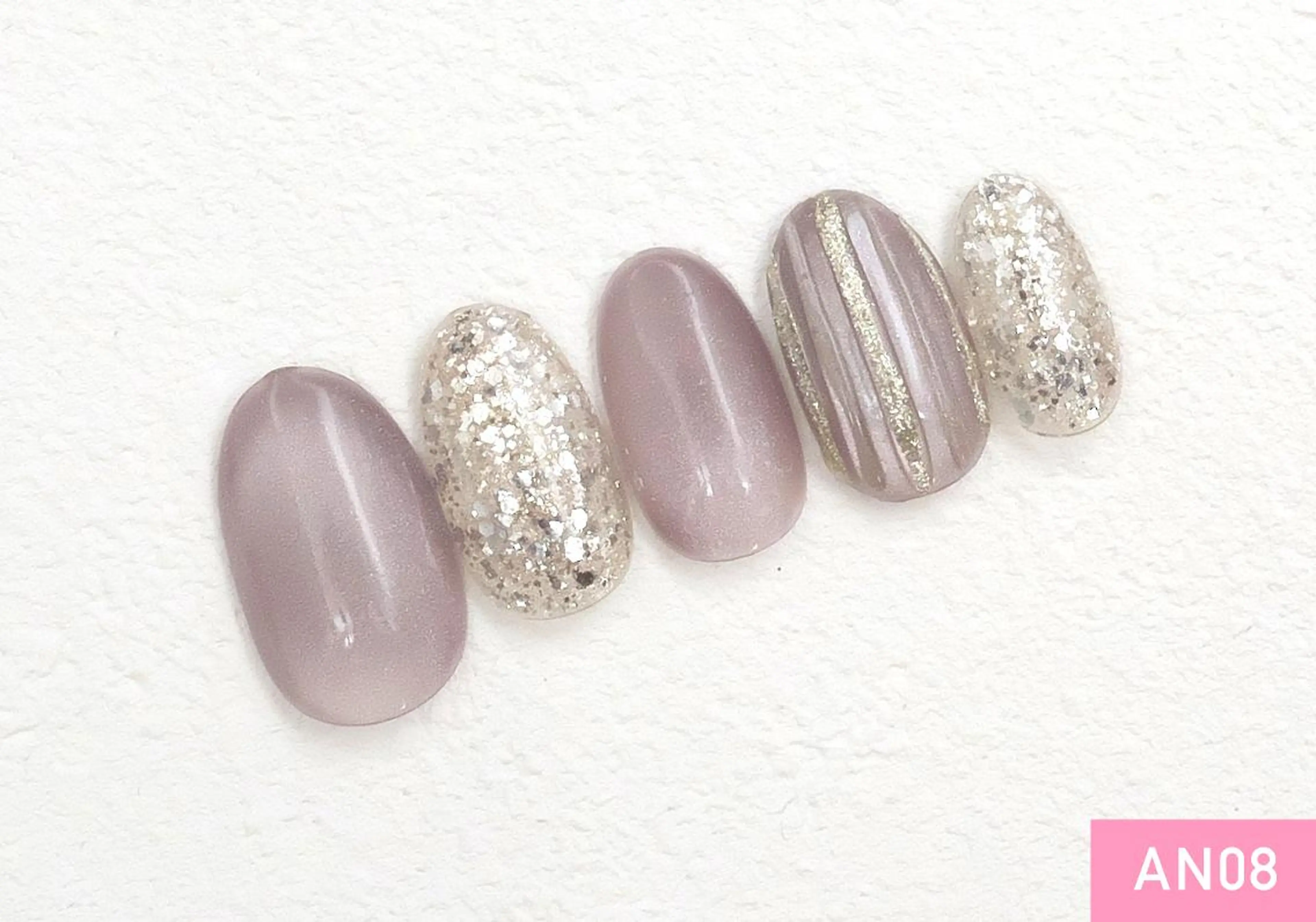 ネイル シルバー 新橋🌷 Nailのネイルデザイン