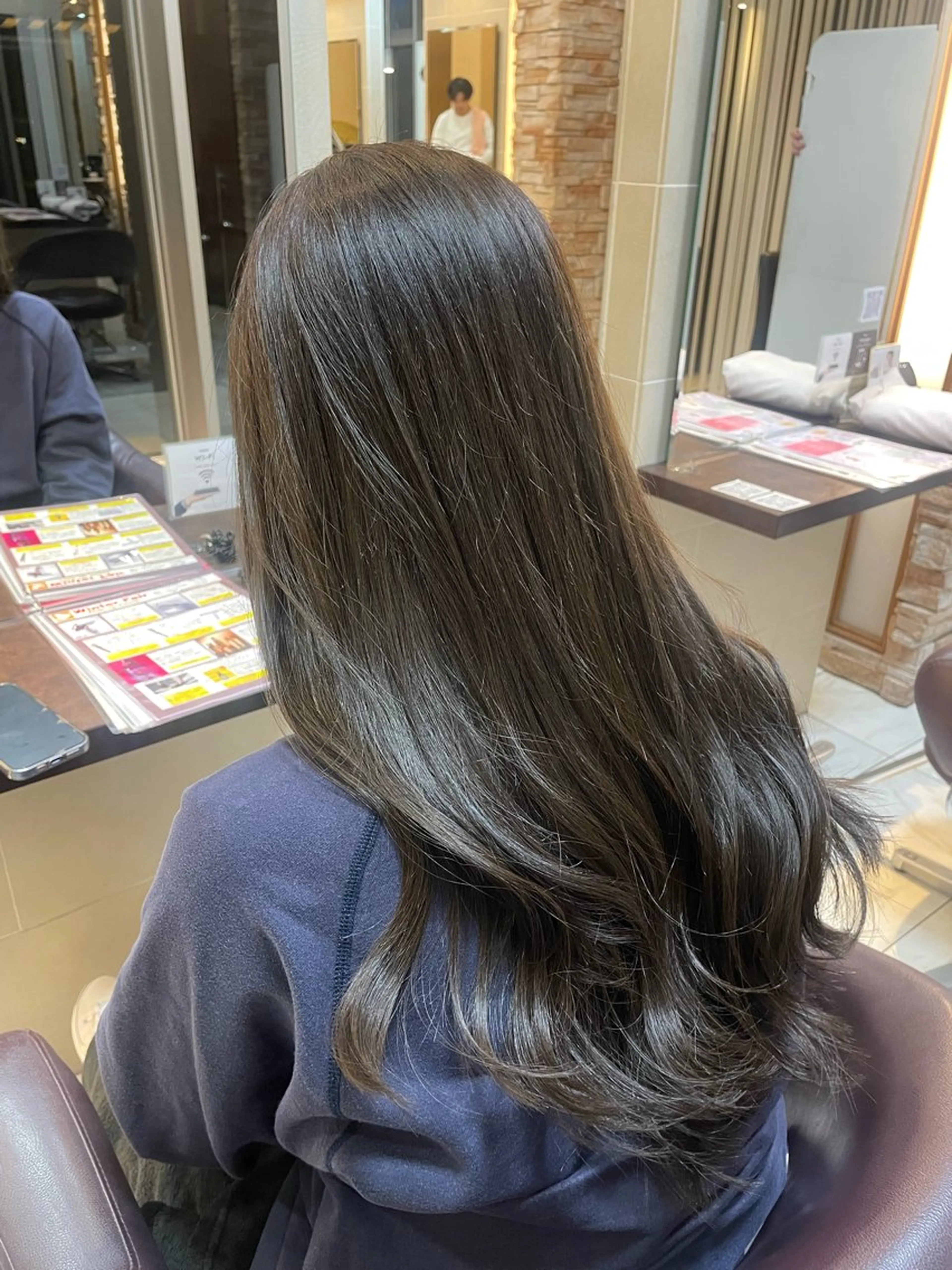 ロング カット ヘアカラー 垢抜け透明感カラー 🌻篠崎梓🌻のヘアスタイル