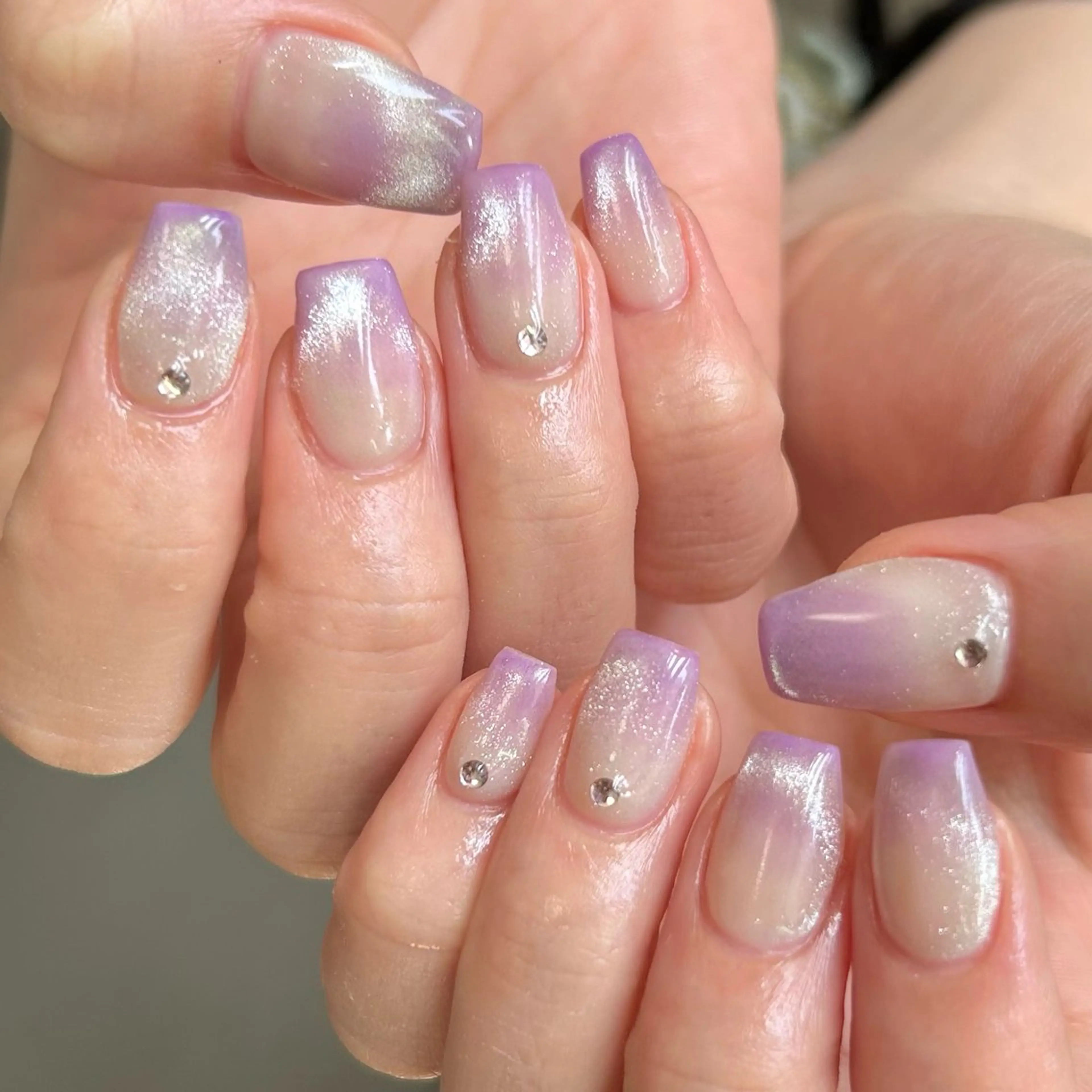 ネイル マグネットネイル パープル shine'an fuka🌿🫧のネイルデザイン