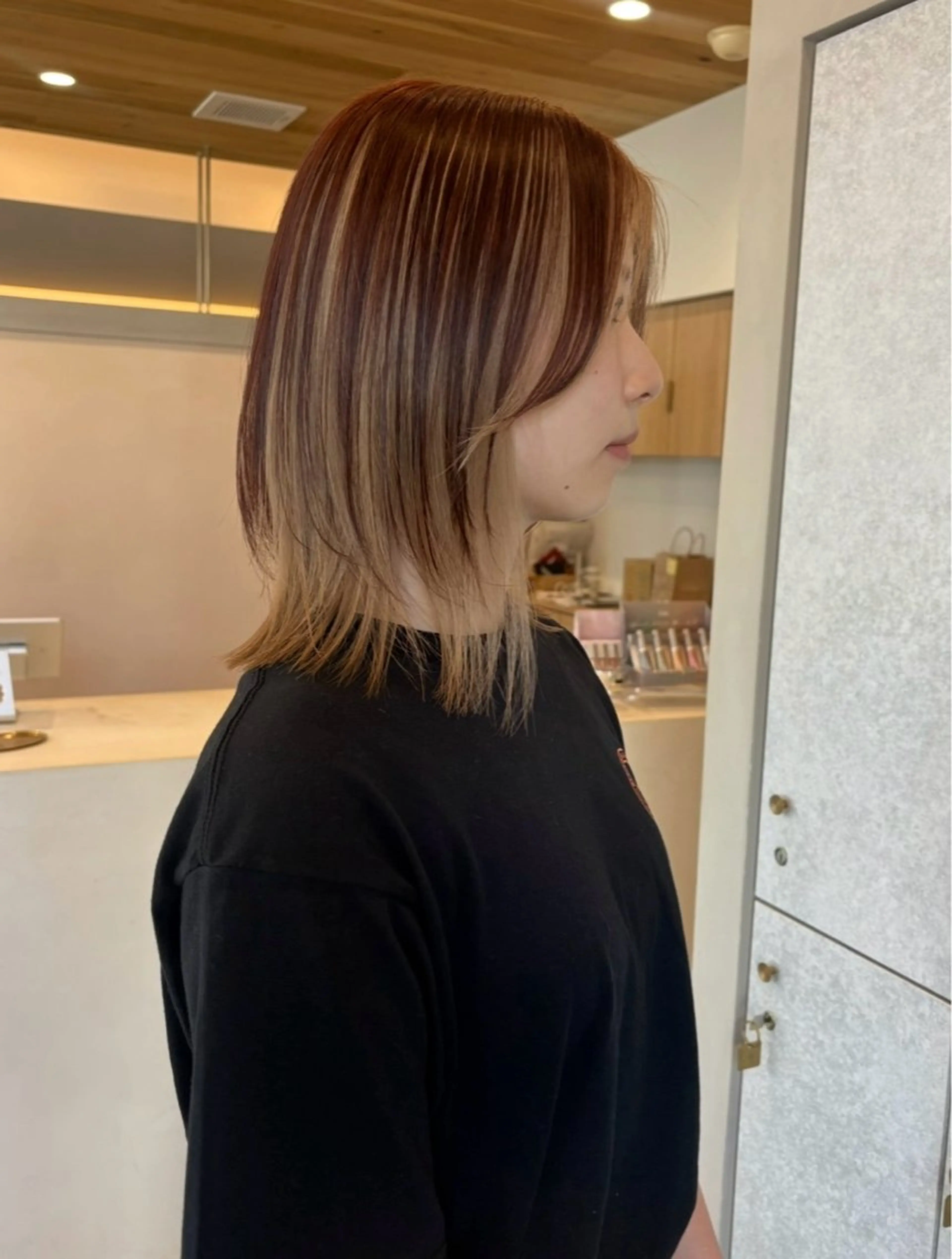 ミディアム カラー ブリーチ 🎀レイヤーカット 韓国ヘア🎀maiのヘアスタイル